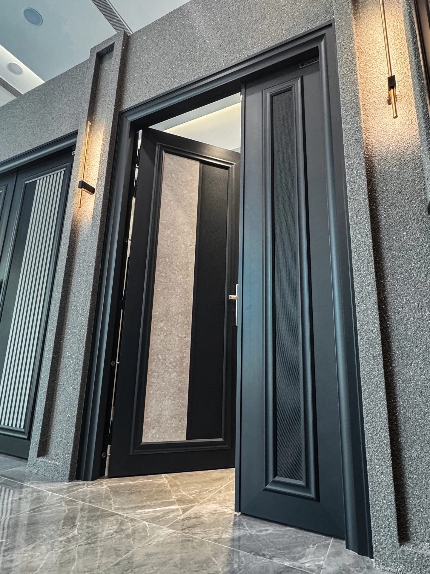 Security door Malaysia Aluminum door Luxury security door Delux security door price Aluminium security door Alutechdoor Security door design for home Best safety door Best security door malaysia Modern security door Security door design One and Half Door DT604C