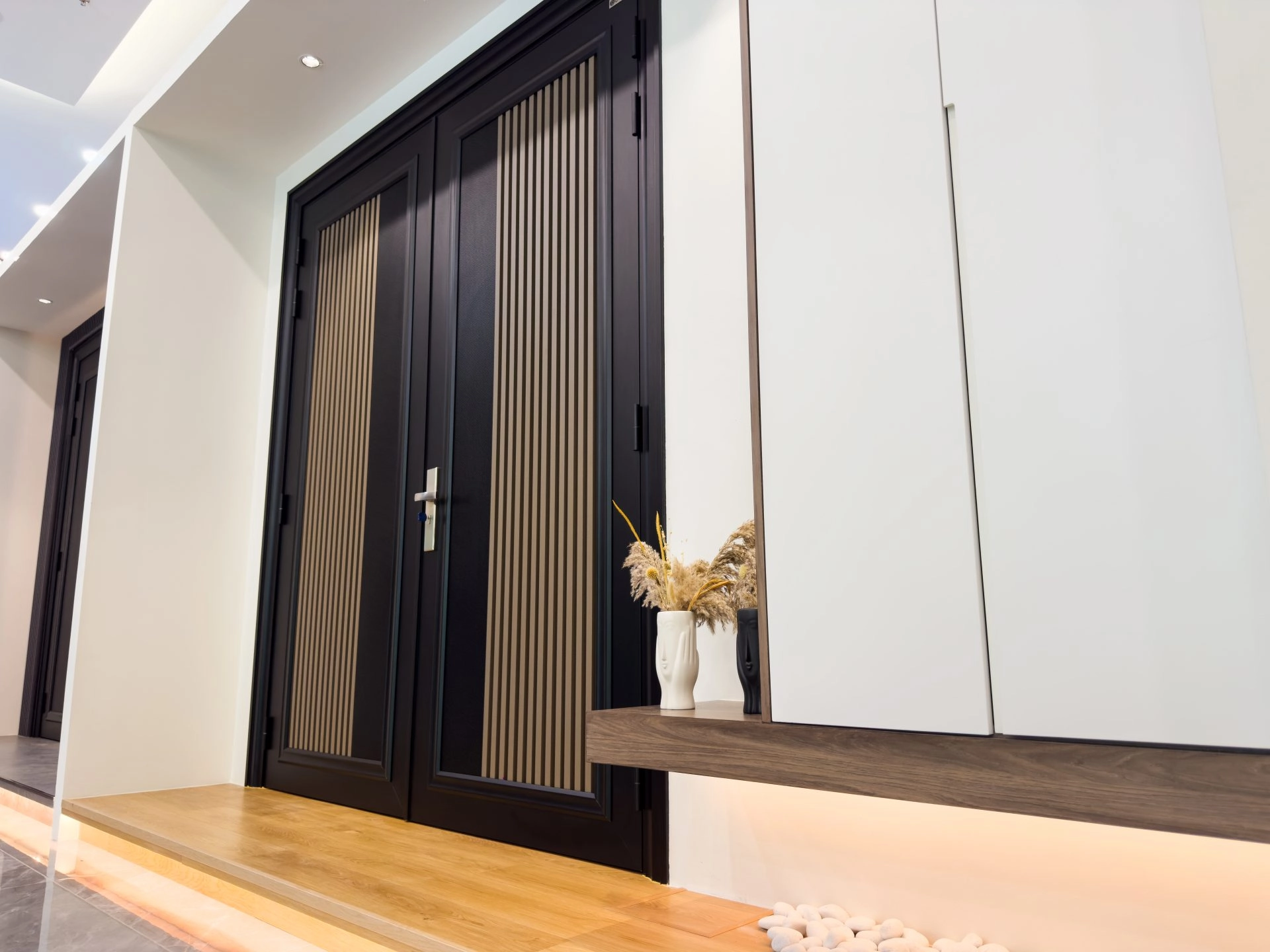 Security door Malaysia Aluminum door Luxury security door Delux security door price Aluminium security door Alutechdoor Security door design for home Best safety door Best security door malaysia Modern security door Security door design Double Door DT707