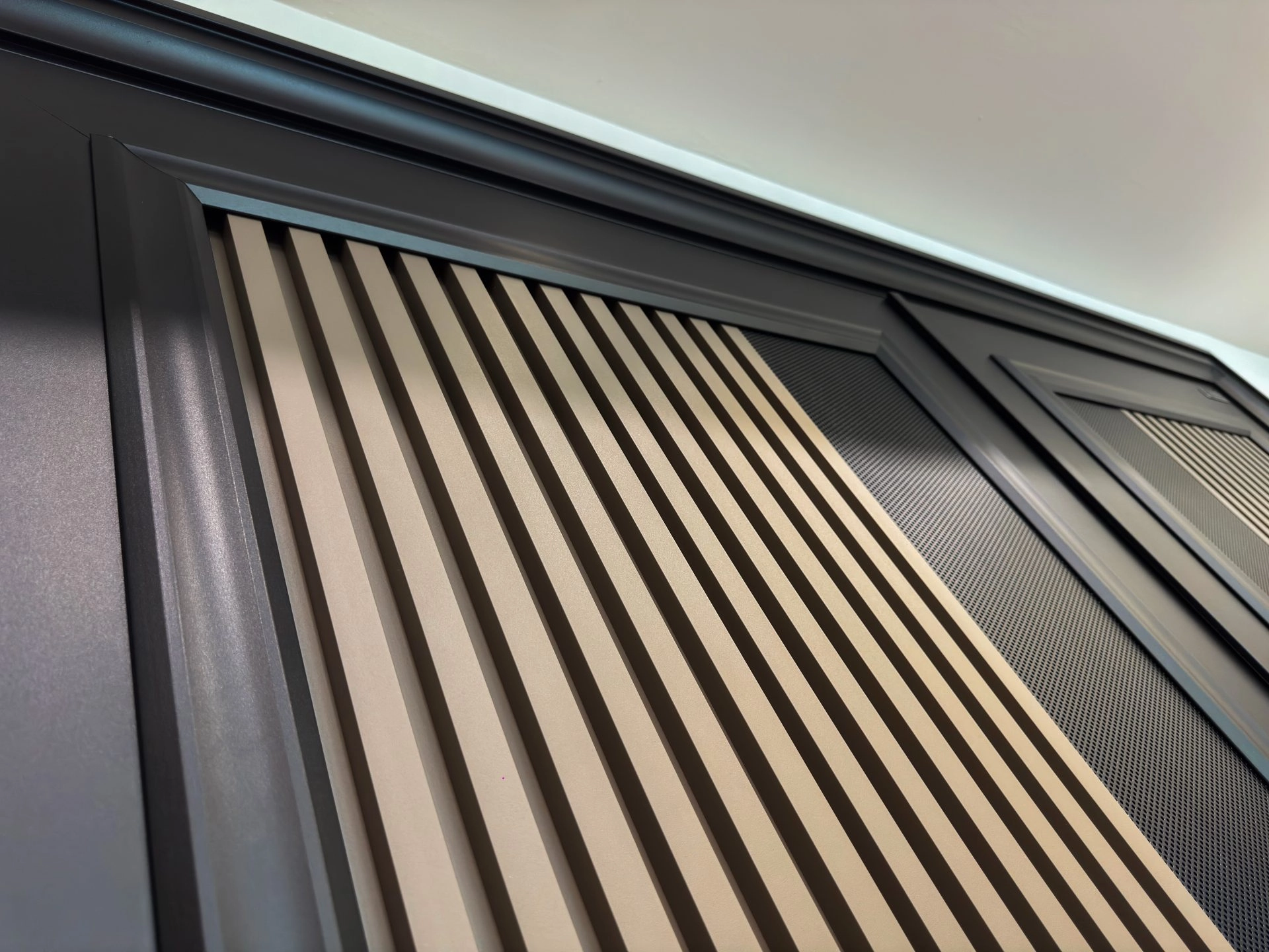 Security door Malaysia Aluminum door Luxury security door Delux security door price Aluminium security door Alutechdoor Security door design for home Best safety door Best security door malaysia Modern security door Security door design Double Door DT707