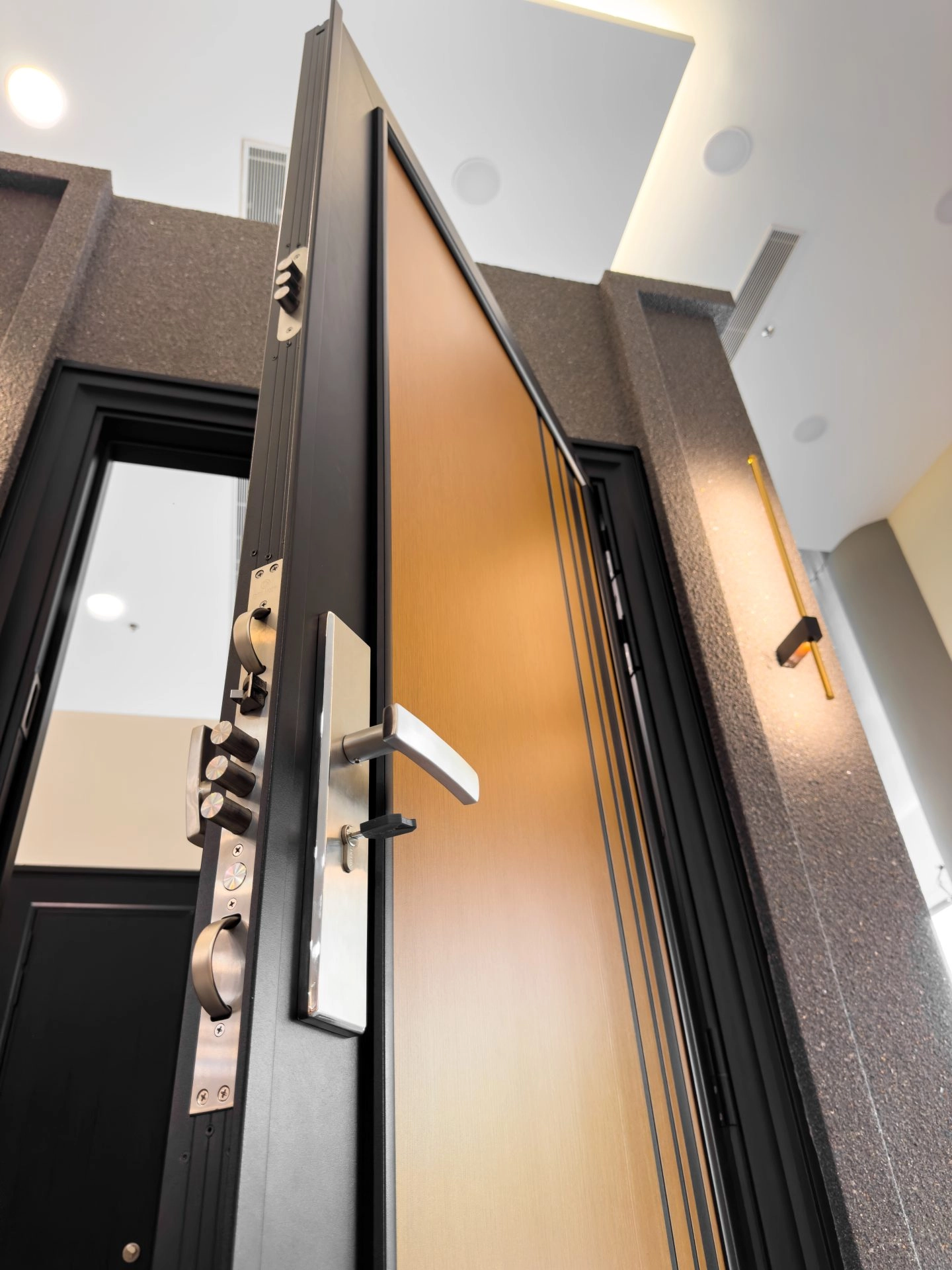 Security door Malaysia Aluminum door Luxury security door Delux security door price Aluminium security door Alutechdoor Security door design for home Best safety door Best security door malaysia Modern security door Security door design Single Door DT804W