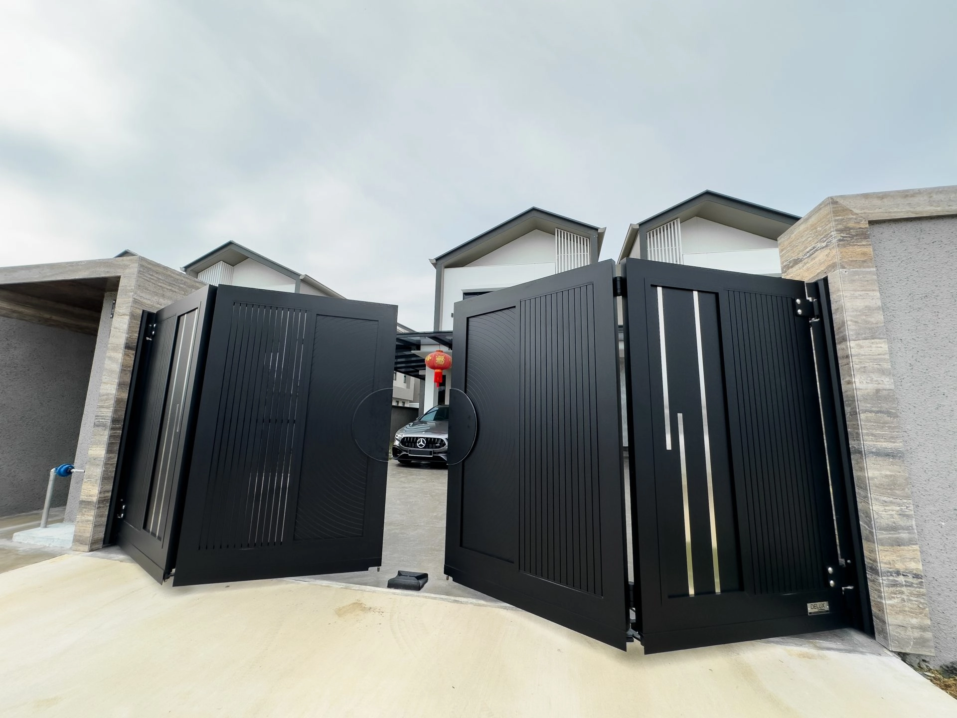 Trackless folding gate Trackless autogate Folding gate Malaysia Aluminium gate Malaysia Delux autogate Unigate Autogate Malaysia Unigate Malaysia Trackless gate Malaysia Aluminium gate supplier Malaysia Aluminium auto gate Autogate price Autogate system price Trackless autogate malaysia price Autogate malaysia price Aluminium gate suppliers Grono