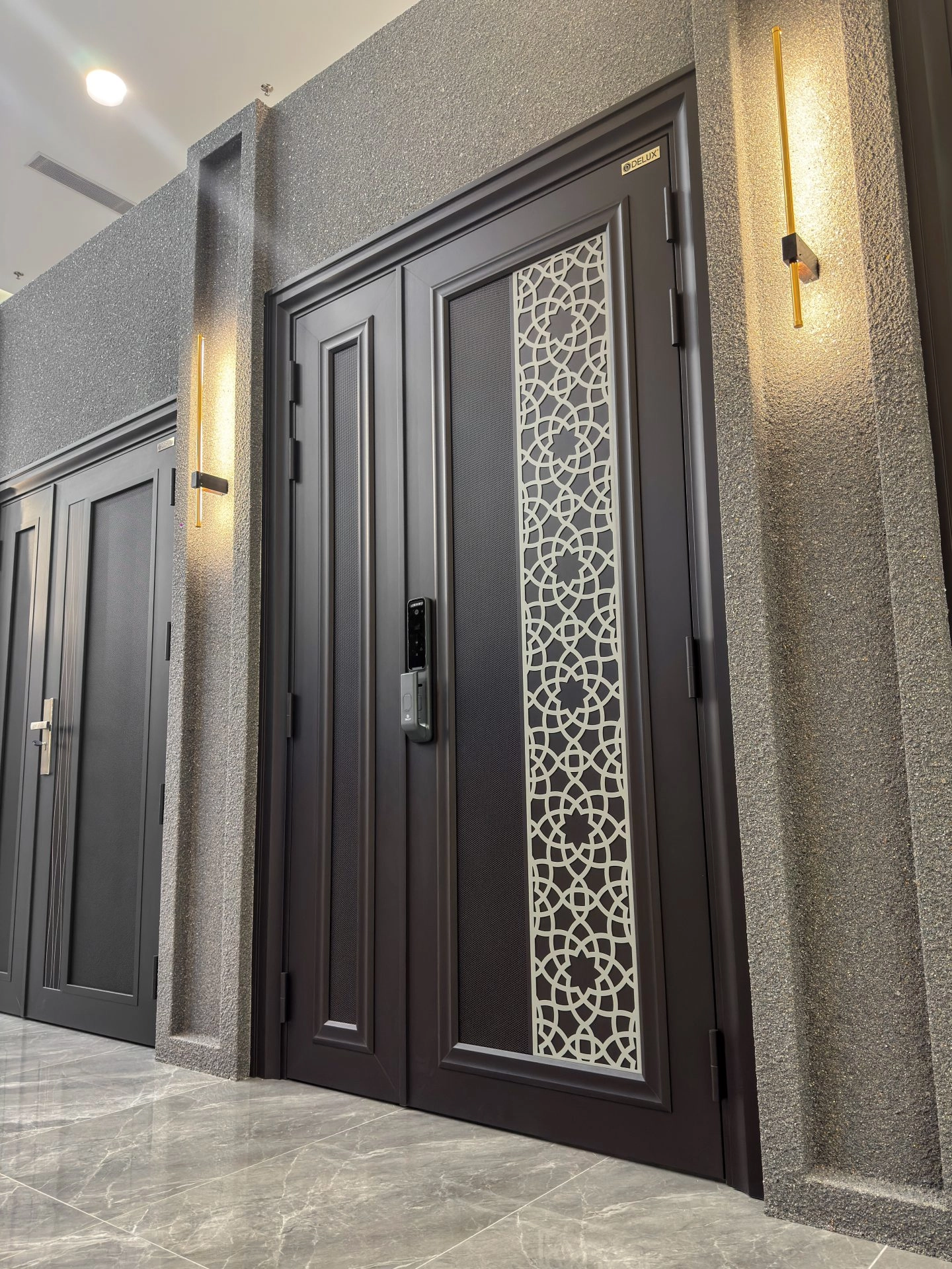 Security door Malaysia Aluminum door Luxury security door Delux security door price Aluminium security door Alutechdoor Security door design for home Best safety door Best security door malaysia Modern security door Security door design One and Half Door DT613