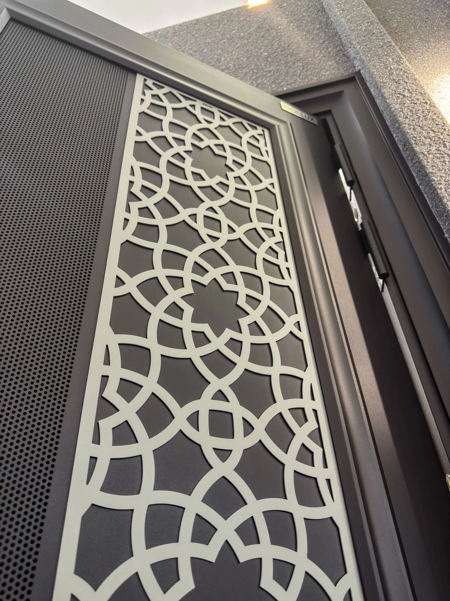 Security door Malaysia Aluminum door Luxury security door Delux security door price Aluminium security door Alutechdoor Security door design for home Best safety door Best security door malaysia Modern security door Security door design One and Half Door DT613