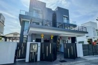 Trackless folding gate Trackless autogate Folding gate Malaysia Aluminium gate Malaysia Delux autogate Unigate Autogate Malaysia Unigate Malaysia Trackless gate Malaysia Aluminium gate supplier Malaysia Aluminium auto gate Autogate price Autogate system price Trackless autogate malaysia price Autogate malaysia price Aluminium gate suppliers x-line 1