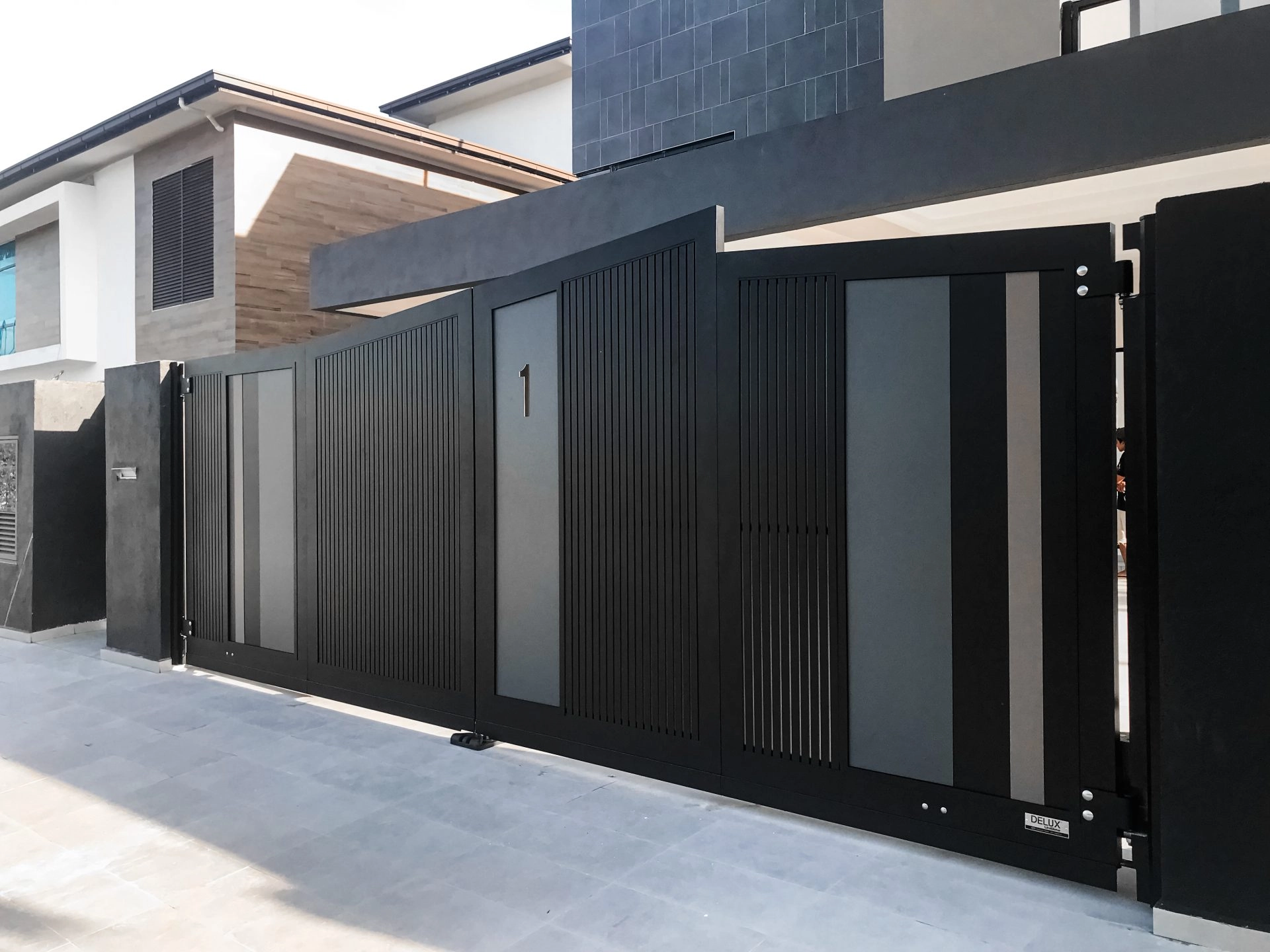 Trackless folding gate Trackless autogate Folding gate Malaysia Aluminium gate Malaysia Delux autogate Unigate Autogate Malaysia Unigate Malaysia Trackless gate Malaysia Aluminium gate supplier Malaysia Aluminium auto gate Autogate price Autogate system price Trackless autogate malaysia price Autogate malaysia price Aluminium gate suppliers Sharperr 1