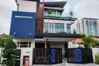 Trackless folding gate Trackless autogate Folding gate Malaysia Aluminium gate Malaysia Delux autogate Unigate Autogate Malaysia Unigate Malaysia Trackless gate Malaysia Aluminium gate supplier Malaysia Aluminium auto gate Autogate price Autogate system price Trackless autogate malaysia price Autogate malaysia price Aluminium gate suppliers Tricity