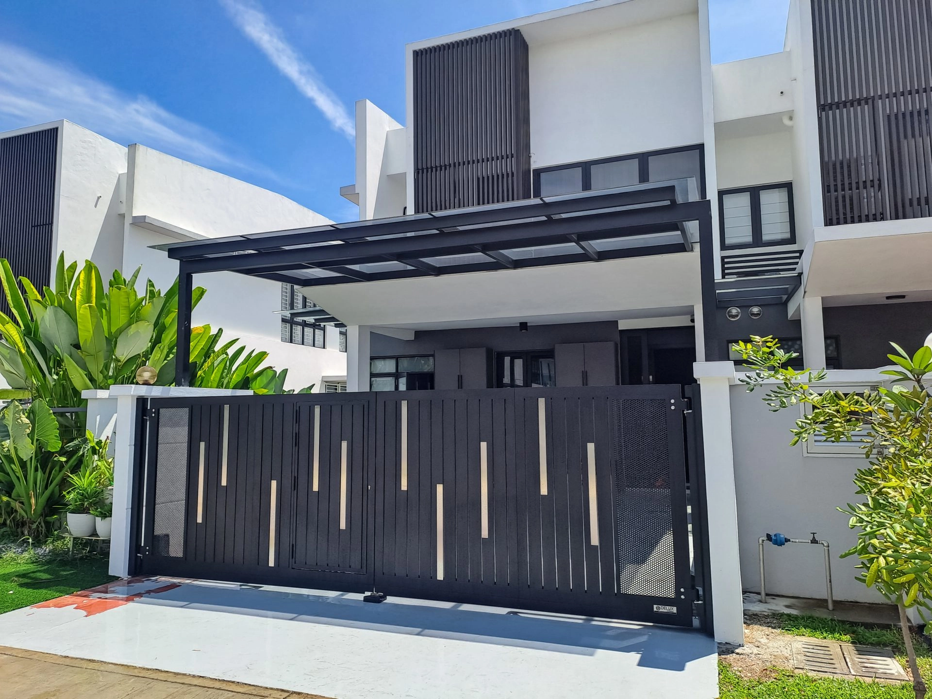 Trackless folding gate Trackless autogate Folding gate Malaysia Aluminium gate Malaysia Delux autogate Unigate Autogate Malaysia Unigate Malaysia Trackless gate Malaysia Aluminium gate supplier Malaysia Aluminium auto gate Autogate price Autogate system price Trackless autogate malaysia price Autogate malaysia price Aluminium gate suppliers classline 301