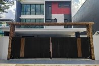 Trackless folding gate Trackless autogate Folding gate Malaysia Aluminium gate Malaysia Delux autogate Unigate Autogate Malaysia Unigate Malaysia Trackless gate Malaysia Aluminium gate supplier Malaysia Aluminium auto gate Autogate price Autogate system price Trackless autogate malaysia price Autogate malaysia price Aluminium gate suppliers lustre 1