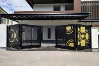 Trackless folding gate Trackless autogate Folding gate Malaysia Aluminium gate Malaysia Delux autogate Unigate Autogate Malaysia Unigate Malaysia Trackless gate Malaysia Aluminium gate supplier Malaysia Aluminium auto gate Autogate price Autogate system price Trackless autogate malaysia price Autogate malaysia price Aluminium gate suppliers Metal 2