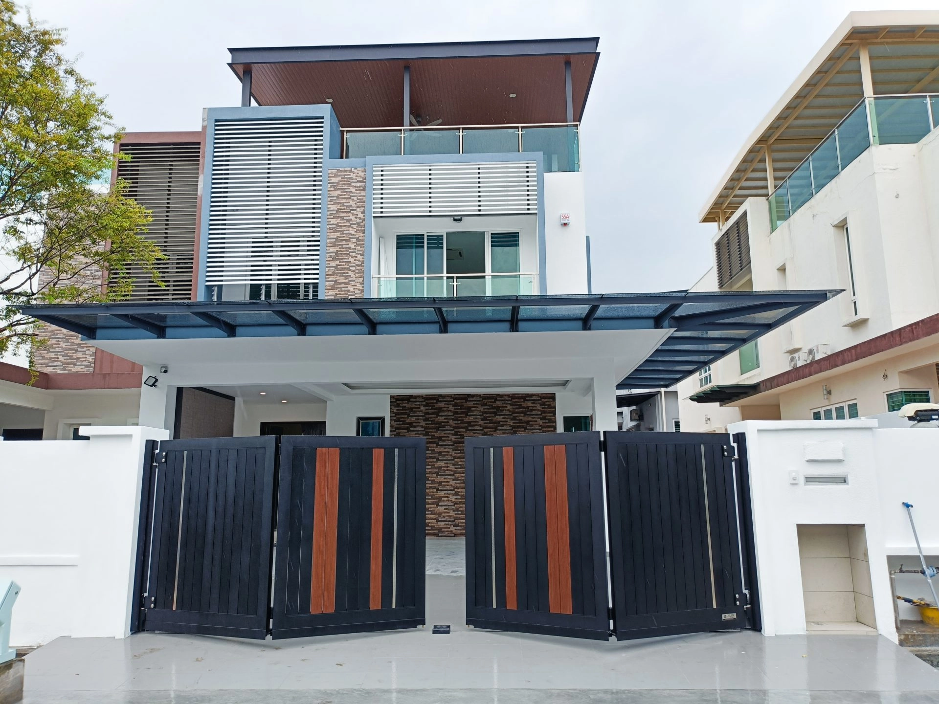 Image gallery marquee