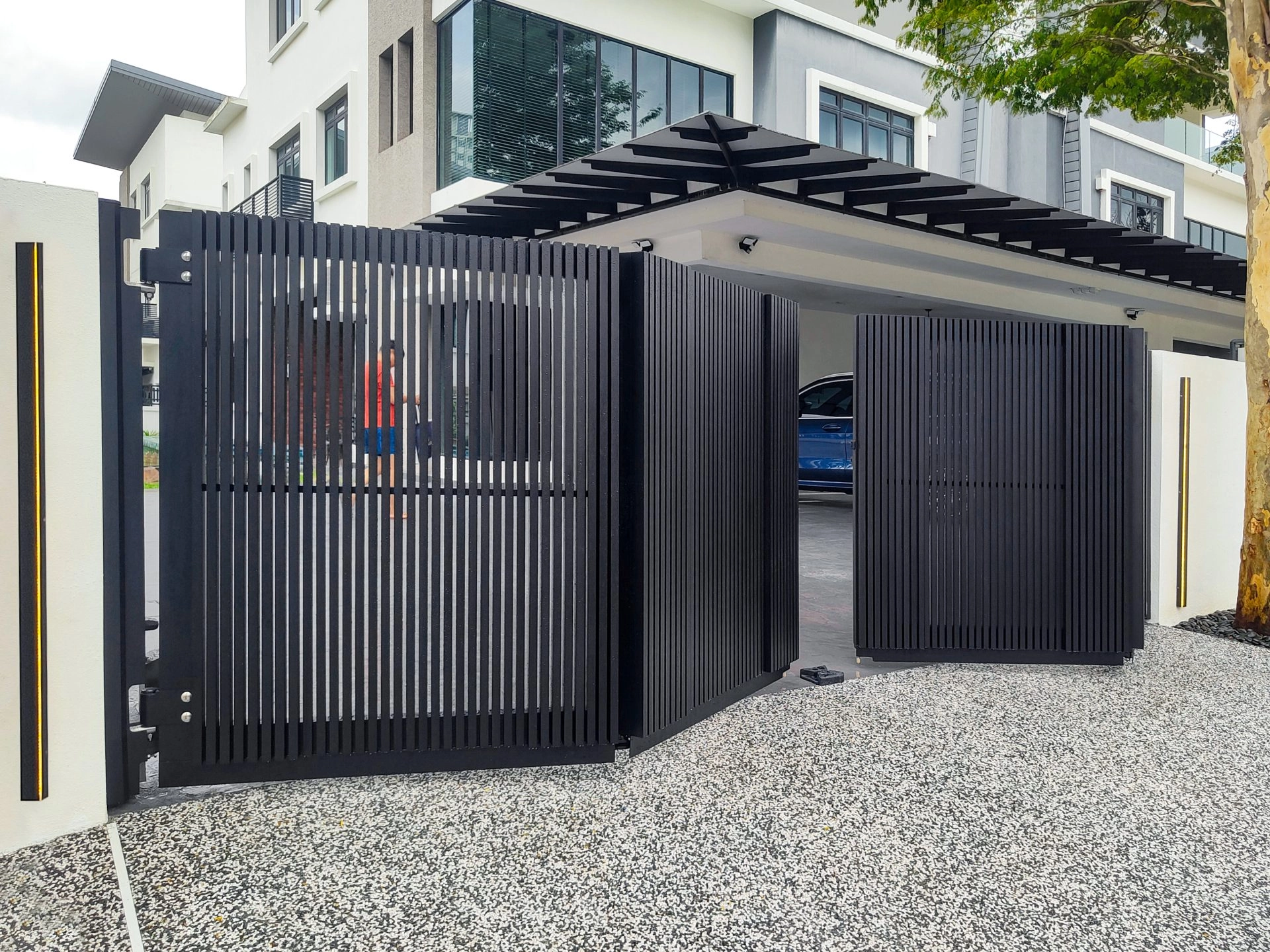 Trackless folding gate Trackless autogate Folding gate Malaysia Aluminium gate Malaysia Delux autogate Unigate Autogate Malaysia Unigate Malaysia Trackless gate Malaysia Aluminium gate supplier Malaysia Aluminium auto gate Autogate price Autogate system price Trackless autogate malaysia price Autogate malaysia price Aluminium gate suppliers X21