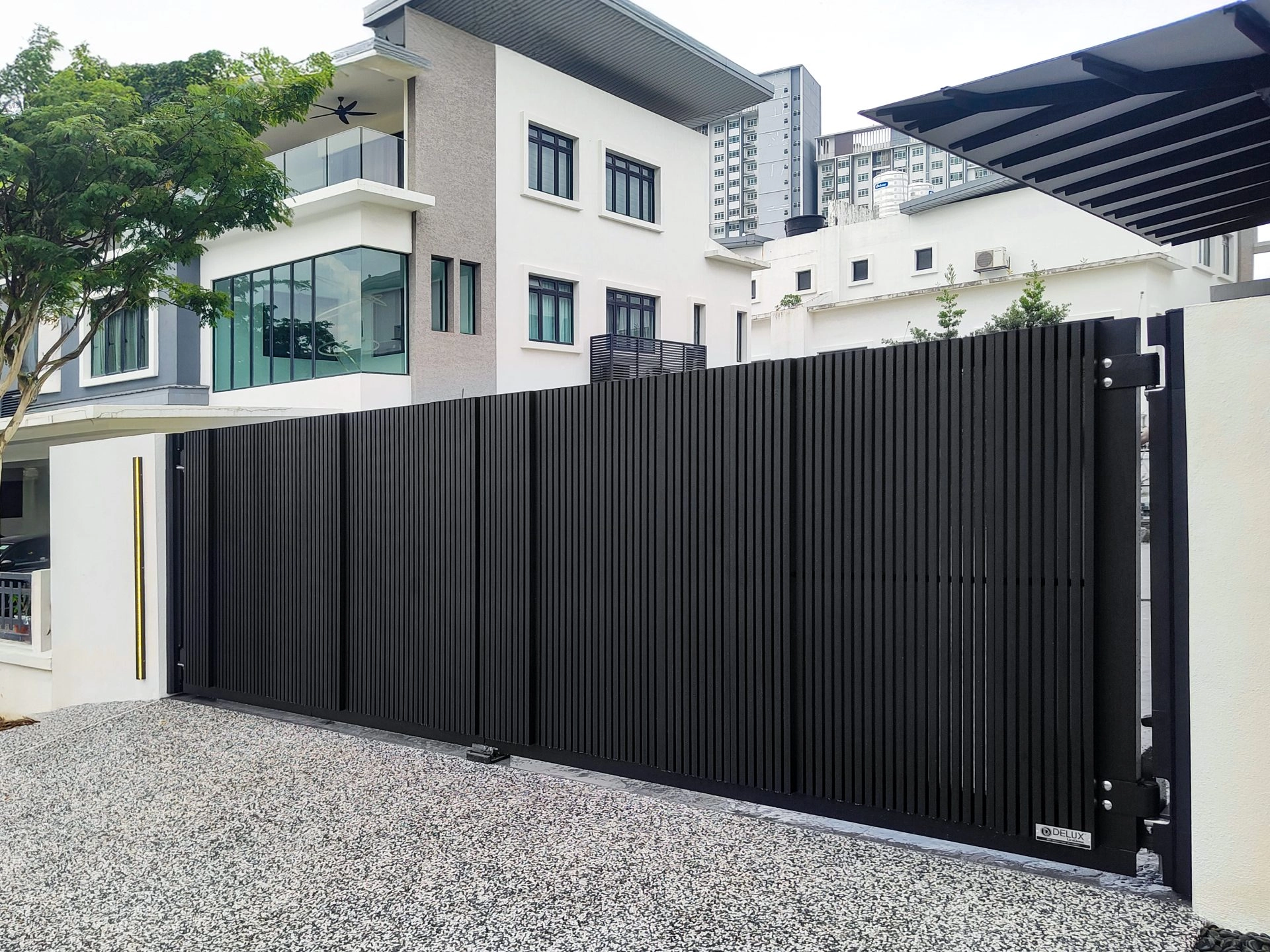 Trackless folding gate Trackless autogate Folding gate Malaysia Aluminium gate Malaysia Delux autogate Unigate Autogate Malaysia Unigate Malaysia Trackless gate Malaysia Aluminium gate supplier Malaysia Aluminium auto gate Autogate price Autogate system price Trackless autogate malaysia price Autogate malaysia price Aluminium gate suppliers X21