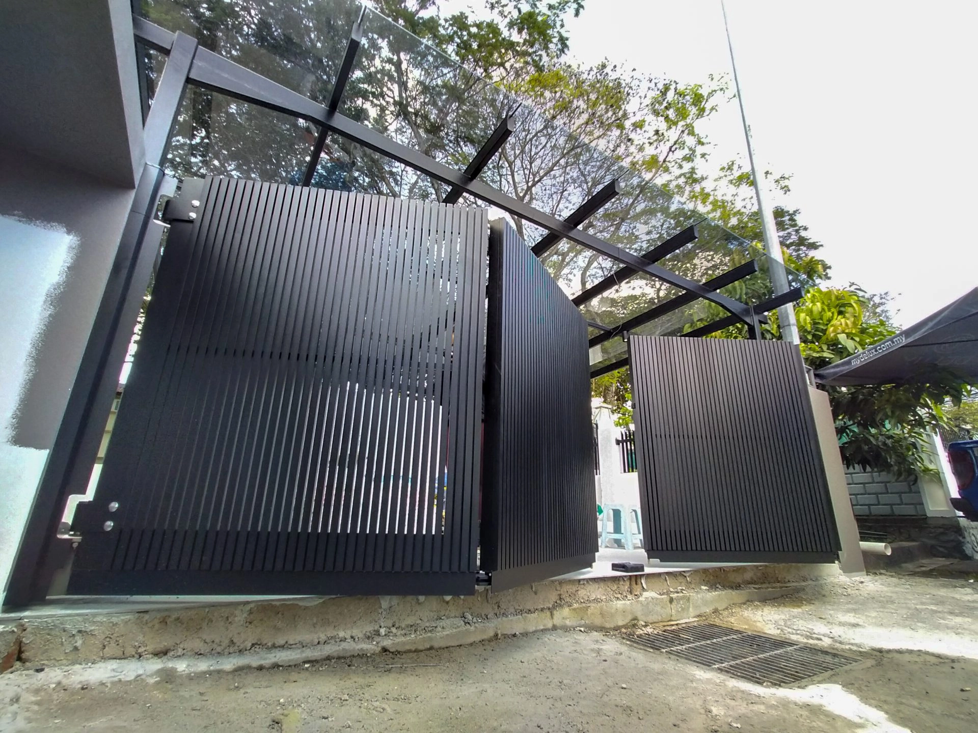 Image gallery marquee