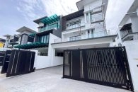 Trackless folding gate Trackless autogate Folding gate Malaysia Aluminium gate Malaysia Delux autogate Unigate Autogate Malaysia Unigate Malaysia Trackless gate Malaysia Aluminium gate supplier Malaysia Aluminium auto gate Autogate price Autogate system price Trackless autogate malaysia price Autogate malaysia price Aluminium gate suppliers stripe 1