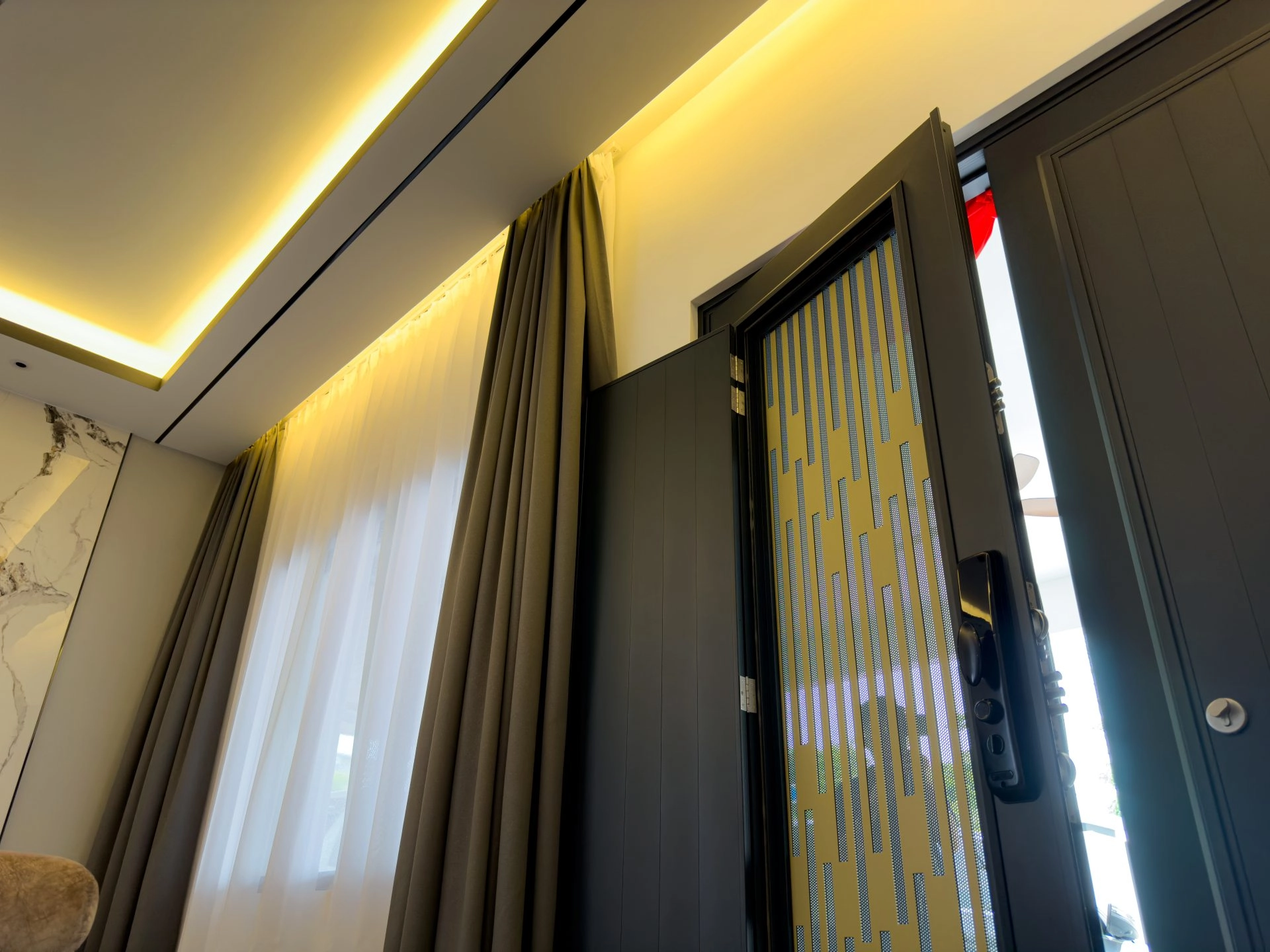 Security door Malaysia Aluminum door Luxury security door Delux security door price Aluminium security door Alutechdoor Security door design for home Best safety door Best security door malaysia Modern security door Security door design Double Door DT703