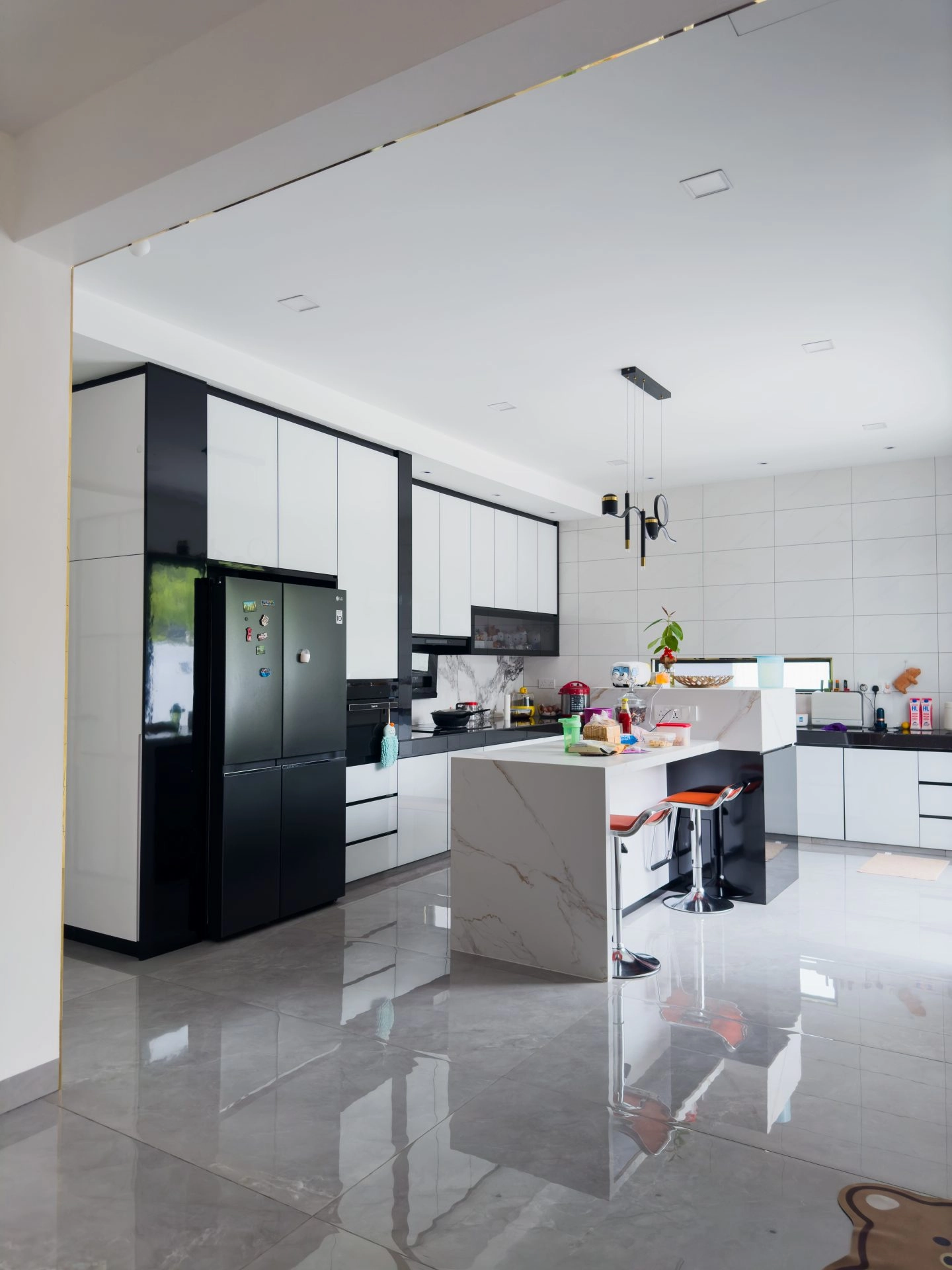 Security door Malaysia Aluminum door Luxury security door Delux security door price Aluminium security door Alutechdoor Security door design for home Best safety door Best security door malaysia Modern security door Security door design Double Door DT703