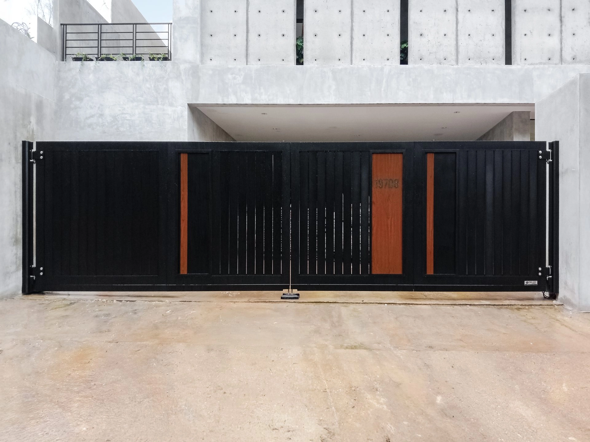 Trackless folding gate Trackless autogate Folding gate Malaysia Aluminium gate Malaysia Delux autogate Unigate Autogate Malaysia Unigate Malaysia Trackless gate Malaysia Aluminium gate supplier Malaysia Aluminium auto gate Autogate price Autogate system price Trackless autogate malaysia price Autogate malaysia price Aluminium gate suppliers Inline 14