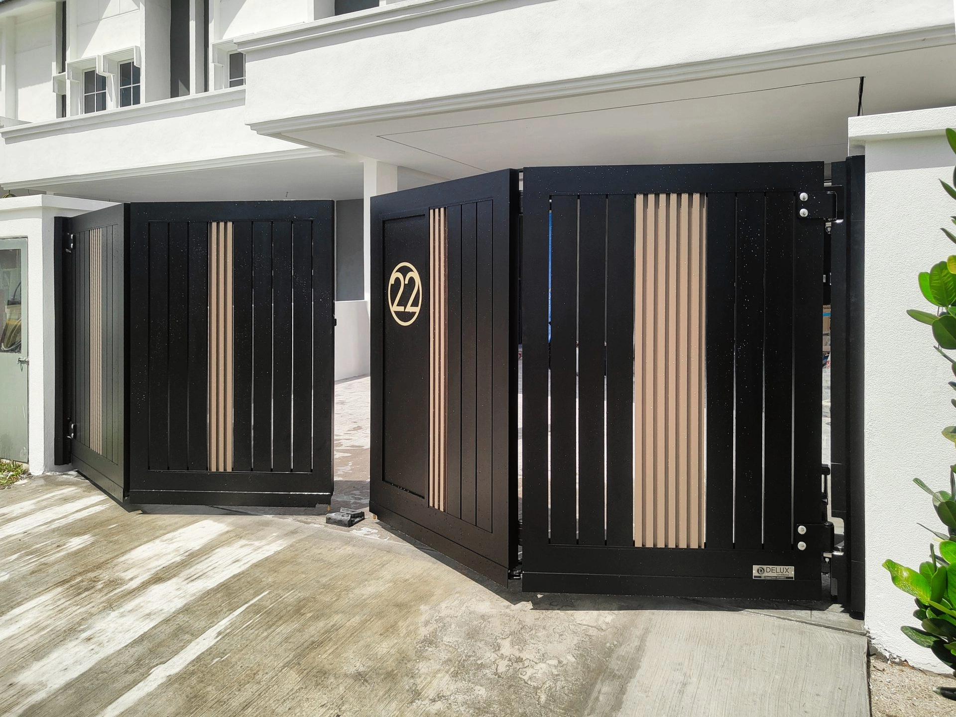 Trackless folding gate Trackless autogate Folding gate Malaysia Aluminium gate Malaysia Delux autogate Unigate Autogate Malaysia Unigate Malaysia Trackless gate Malaysia Aluminium gate supplier Malaysia Aluminium auto gate Autogate price Autogate system price Trackless autogate malaysia price Autogate malaysia price Aluminium gate suppliers elite 3