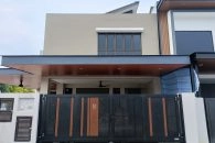 Trackless folding gate Trackless autogate Folding gate Malaysia Aluminium gate Malaysia Delux autogate Unigate Autogate Malaysia Unigate Malaysia Trackless gate Malaysia Aluminium gate supplier Malaysia Aluminium auto gate Autogate price Autogate system price Trackless autogate malaysia price Autogate malaysia price Aluminium gate suppliers Inline 8