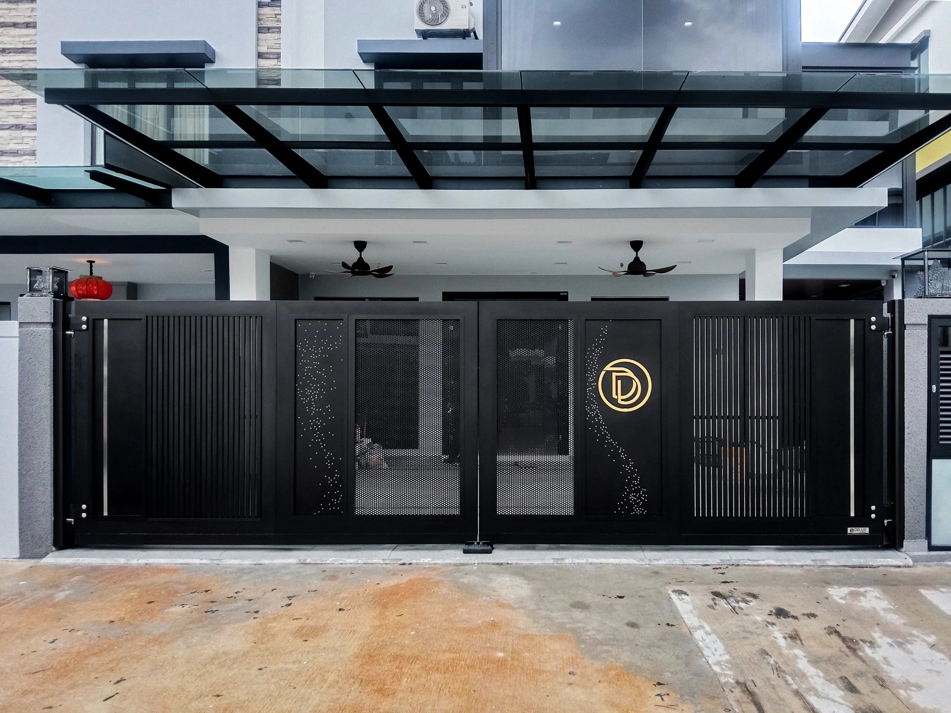 Trackless folding gate Trackless autogate Folding gate Malaysia Aluminium gate Malaysia Delux autogate Unigate Autogate Malaysia Unigate Malaysia Trackless gate Malaysia Aluminium gate supplier Malaysia Aluminium auto gate Autogate price Autogate system price Trackless autogate malaysia price Autogate malaysia price Aluminium gate suppliers vera