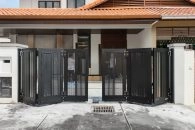 Trackless folding gate Trackless autogate Folding gate Malaysia Aluminium gate Malaysia Delux autogate Unigate Autogate Malaysia Unigate Malaysia Trackless gate Malaysia Aluminium gate supplier Malaysia Aluminium auto gate Autogate price Autogate system price Trackless autogate malaysia price Autogate malaysia price Aluminium gate suppliers volca