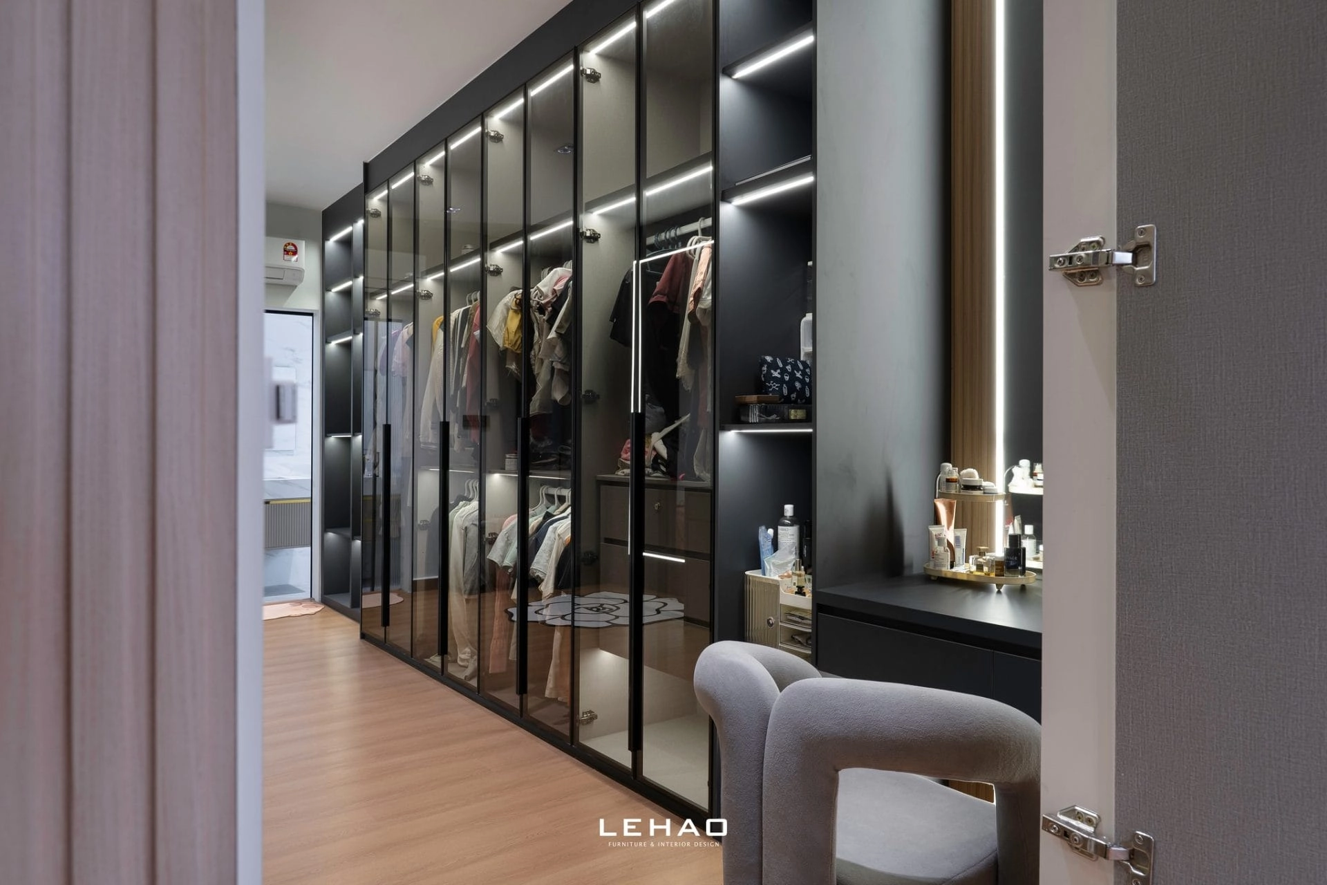 Trackless folding gate Trackless autogate Folding gate Malaysia Aluminium gate Malaysia Delux autogate Unigate Autogate Malaysia Unigate Malaysia Trackless gate Malaysia Aluminium gate supplier Malaysia Aluminium auto gate Autogate price Autogate system price Trackless autogate malaysia price Autogate malaysia price Aluminium gate suppliers starry