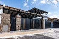 Trackless folding gate Trackless autogate Folding gate Malaysia Aluminium gate Malaysia Delux autogate Unigate Autogate Malaysia Unigate Malaysia Trackless gate Malaysia Aluminium gate supplier Malaysia Aluminium auto gate Autogate price Autogate system price Trackless autogate malaysia price Autogate malaysia price Aluminium gate suppliers lustre 1