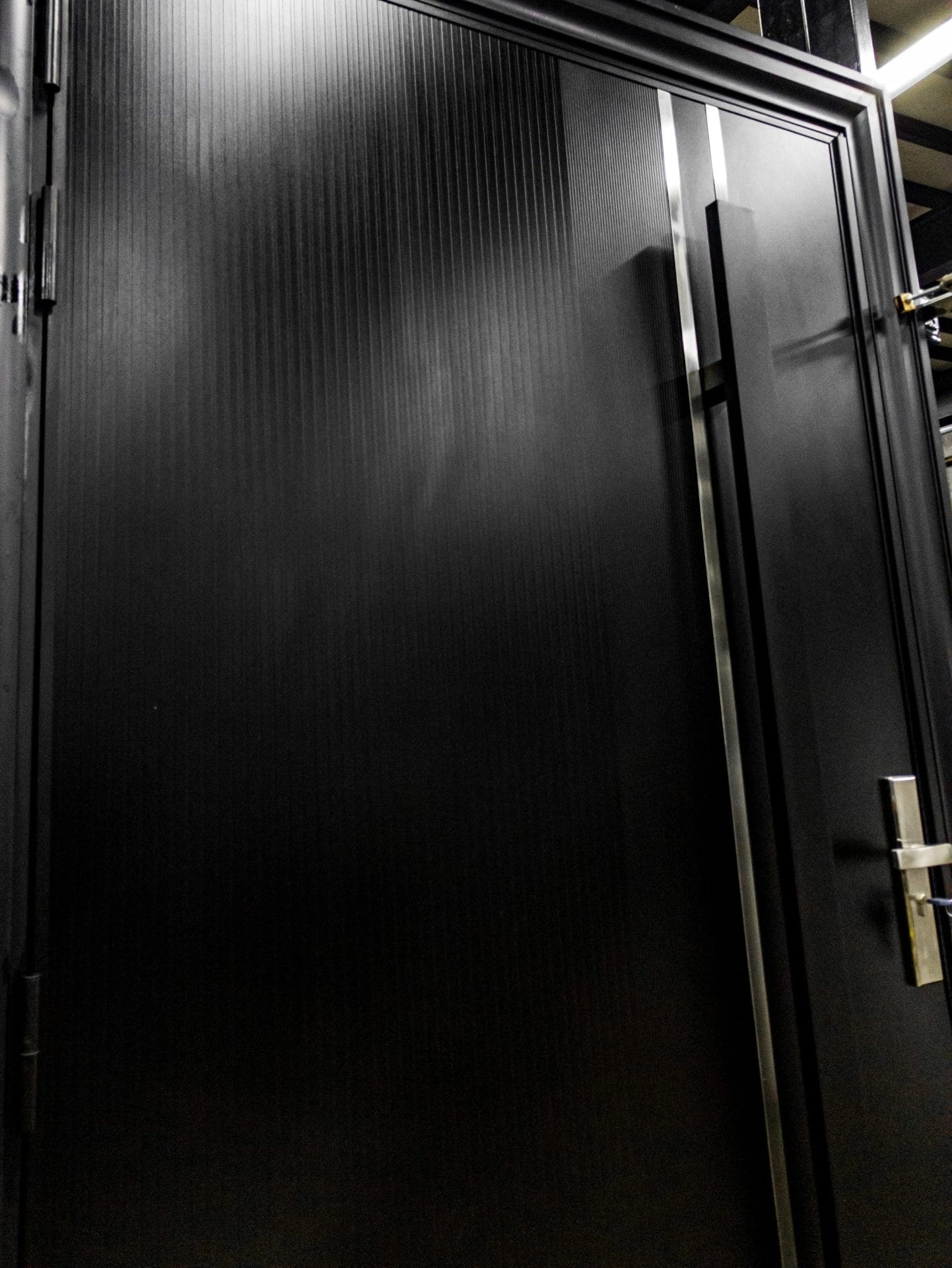 Security door Malaysia Aluminum door Luxury security door Delux security door price Aluminium security door Alutechdoor Security door design for home Best safety door Best security door malaysia Modern security door Security door design Double Door LN103