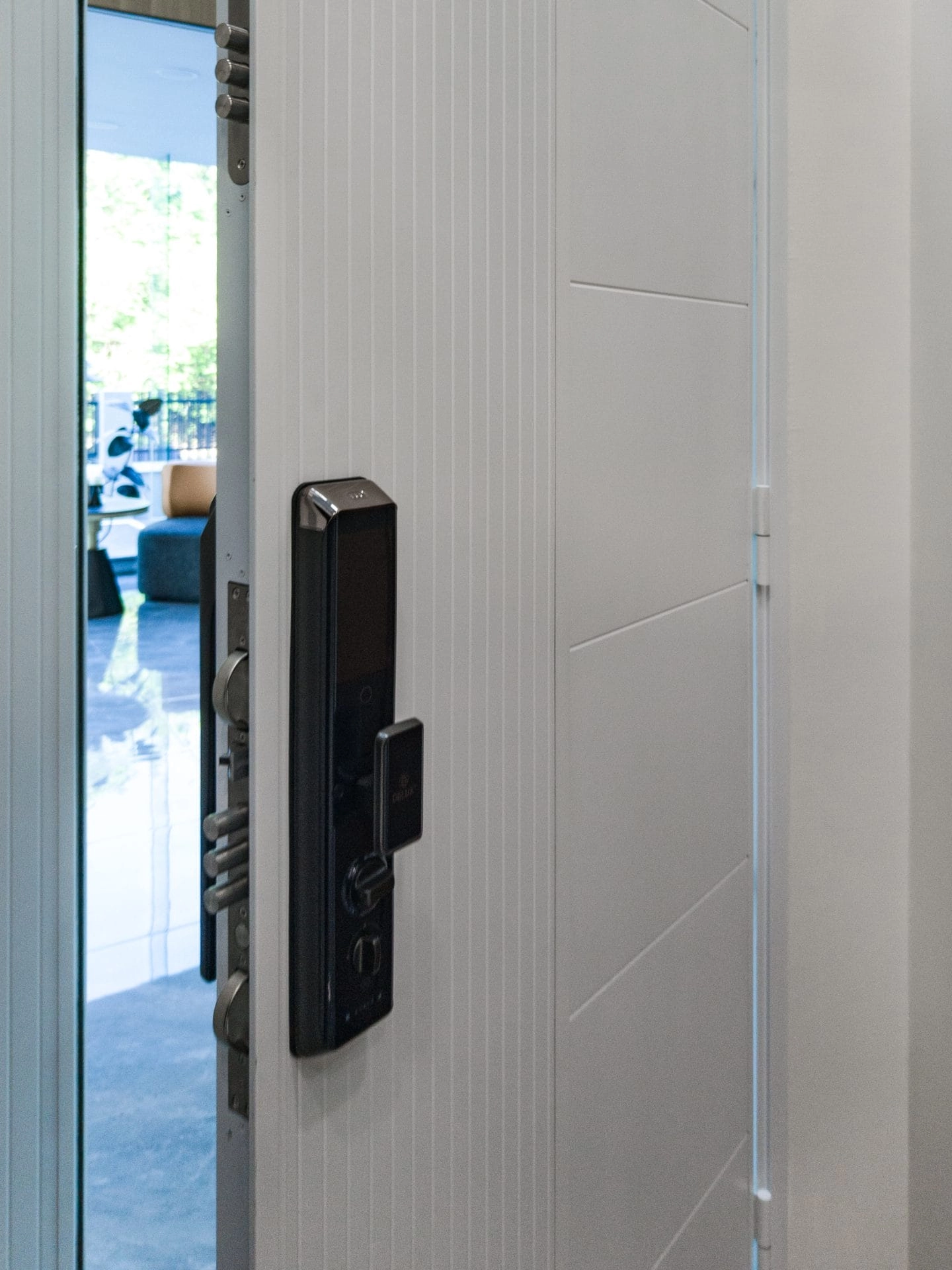 Security door Malaysia Aluminum door Luxury security door Delux security door price Aluminium security door Alutechdoor Security door design for home Best safety door Best security door malaysia Modern security door Security door design Double Door LX102