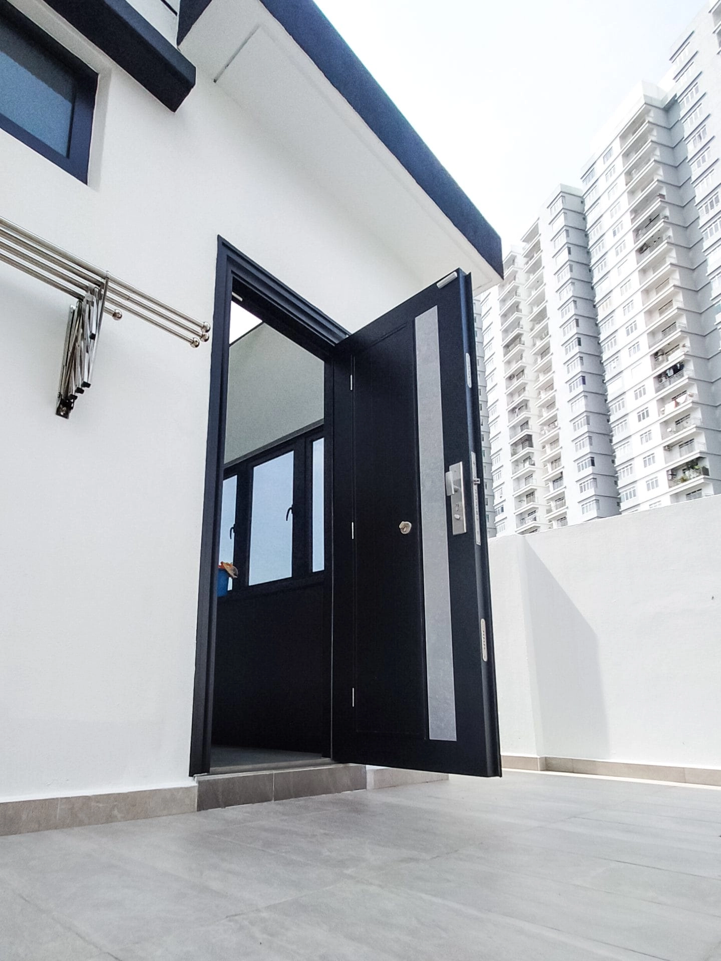 Security door Malaysia Aluminum door Luxury security door Delux security door price Aluminium security door Alutechdoor Security door design for home Best safety door Best security door malaysia Modern security door Security door design Single Door DT601C