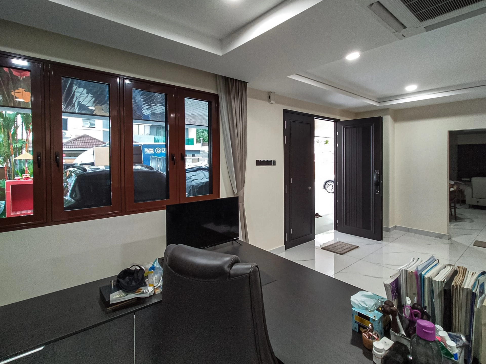 Security door Malaysia Aluminum door Luxury security door Delux security door price Aluminium security door Alutechdoor Security door design for home Best safety door Best security door malaysia Modern security door Security door design Double Door DT608
