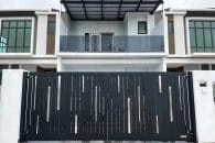 Trackless folding gate Trackless autogate Folding gate Malaysia Aluminium gate Malaysia Delux autogate Unigate Autogate Malaysia Unigate Malaysia Trackless gate Malaysia Aluminium gate supplier Malaysia Aluminium auto gate Autogate price Autogate system price Trackless autogate malaysia price Autogate malaysia price Aluminium gate suppliers x-line 1