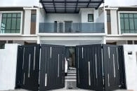 Trackless folding gate Trackless autogate Folding gate Malaysia Aluminium gate Malaysia Delux autogate Unigate Autogate Malaysia Unigate Malaysia Trackless gate Malaysia Aluminium gate supplier Malaysia Aluminium auto gate Autogate price Autogate system price Trackless autogate malaysia price Autogate malaysia price Aluminium gate suppliers x-line 1