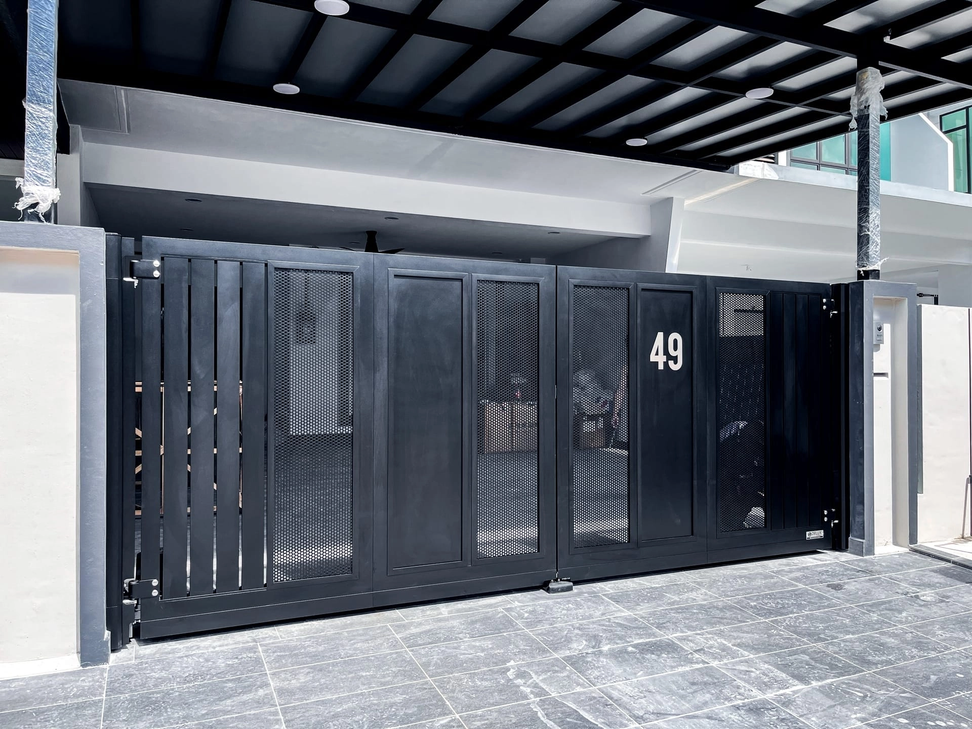 Trackless folding gate Trackless autogate Folding gate Malaysia Aluminium gate Malaysia Delux autogate Unigate Autogate Malaysia Unigate Malaysia Trackless gate Malaysia Aluminium gate supplier Malaysia Aluminium auto gate Autogate price Autogate system price Trackless autogate malaysia price Autogate malaysia price Aluminium gate suppliers inline 4