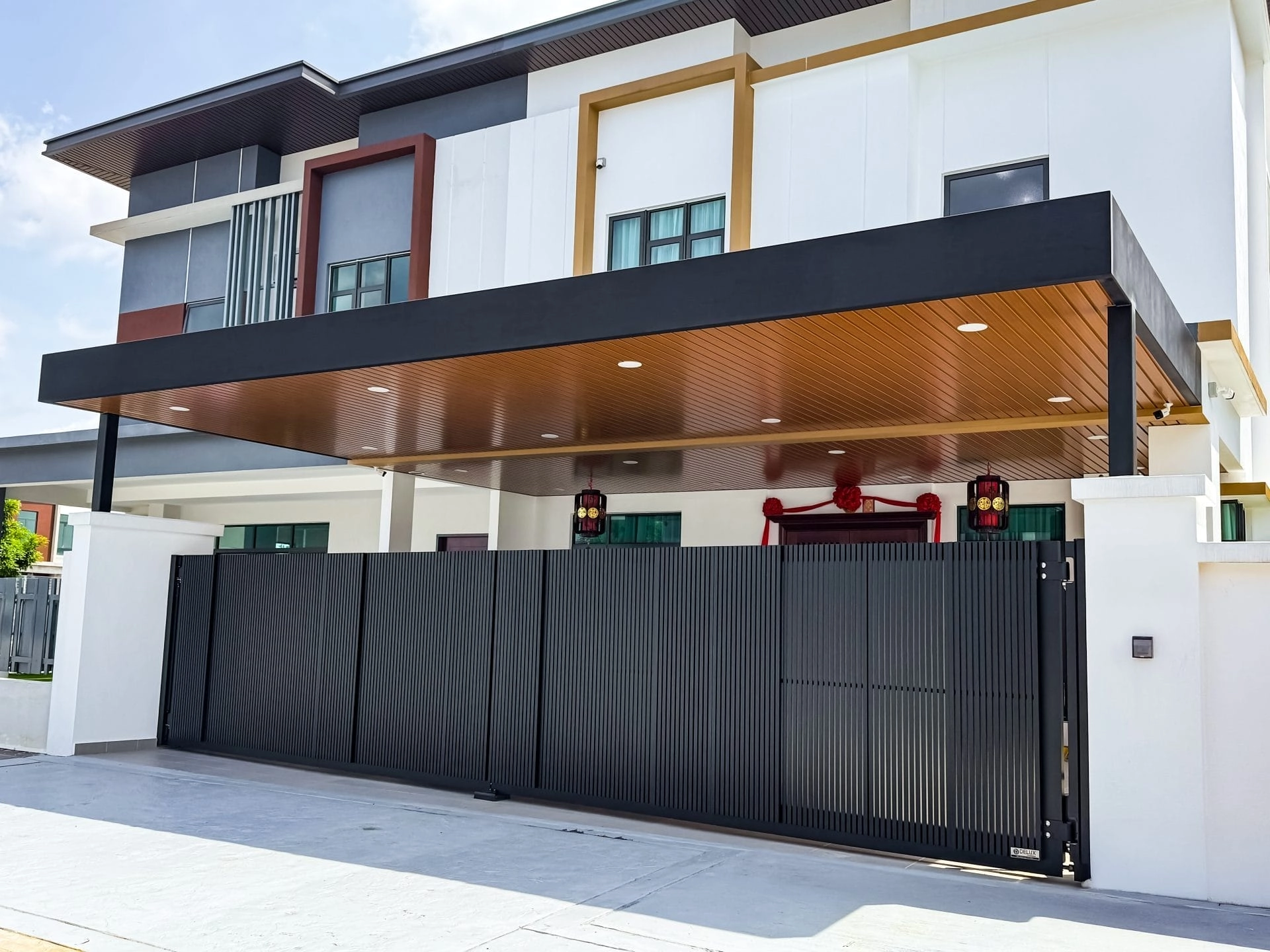 Trackless folding gate Trackless autogate Folding gate Malaysia Aluminium gate Malaysia Delux autogate Unigate Autogate Malaysia Unigate Malaysia Trackless gate Malaysia Aluminium gate supplier Malaysia Aluminium auto gate Autogate price Autogate system price Trackless autogate malaysia price Autogate malaysia price Aluminium gate suppliers x21