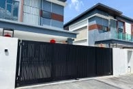 Trackless folding gate Trackless autogate Folding gate Malaysia Aluminium gate Malaysia Delux autogate Unigate Autogate Malaysia Unigate Malaysia Trackless gate Malaysia Aluminium gate supplier Malaysia Aluminium auto gate Autogate price Autogate system price Trackless autogate malaysia price Autogate malaysia price Aluminium gate suppliers x19