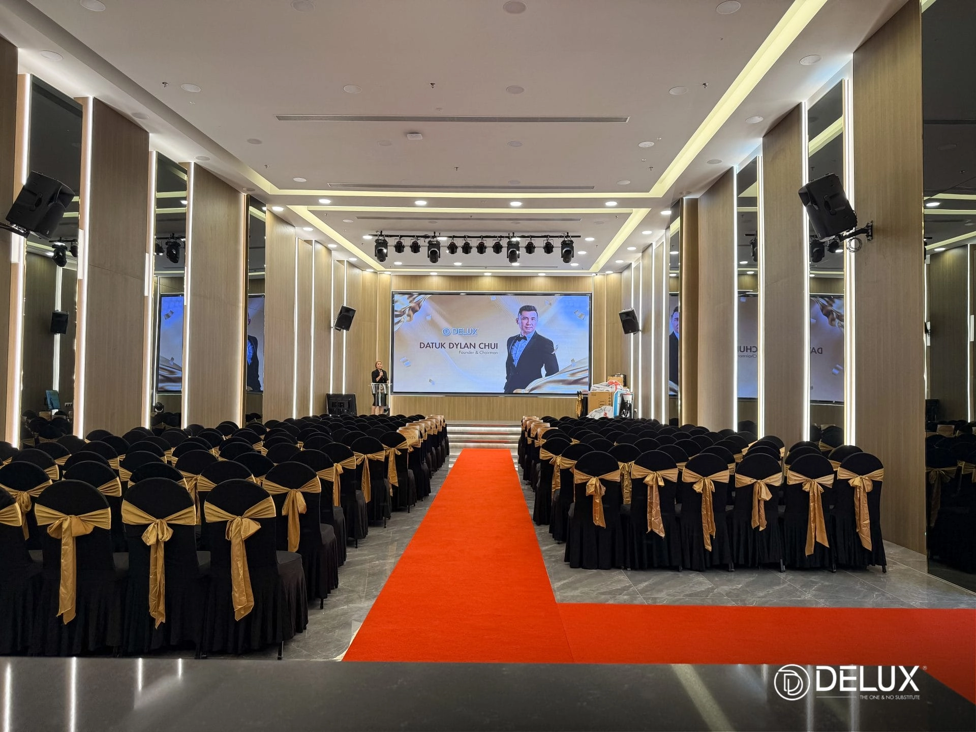 Image gallery marquee