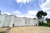 Trackless folding gate Trackless autogate Folding gate Malaysia Aluminium gate Malaysia Delux autogate Unigate Autogate Malaysia Unigate Malaysia Trackless gate Malaysia Aluminium gate supplier Malaysia Aluminium auto gate Autogate price Autogate system price Trackless autogate malaysia price Autogate malaysia price Aluminium gate suppliers showy