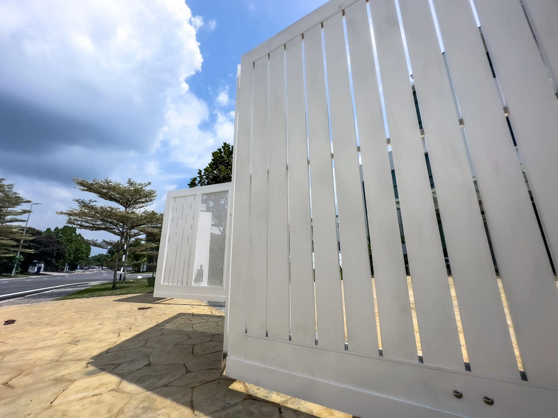 Trackless folding gate Trackless autogate Folding gate Malaysia Aluminium gate Malaysia Delux autogate Unigate Autogate Malaysia Unigate Malaysia Trackless gate Malaysia Aluminium gate supplier Malaysia Aluminium auto gate Autogate price Autogate system price Trackless autogate malaysia price Autogate malaysia price Aluminium gate suppliers showy