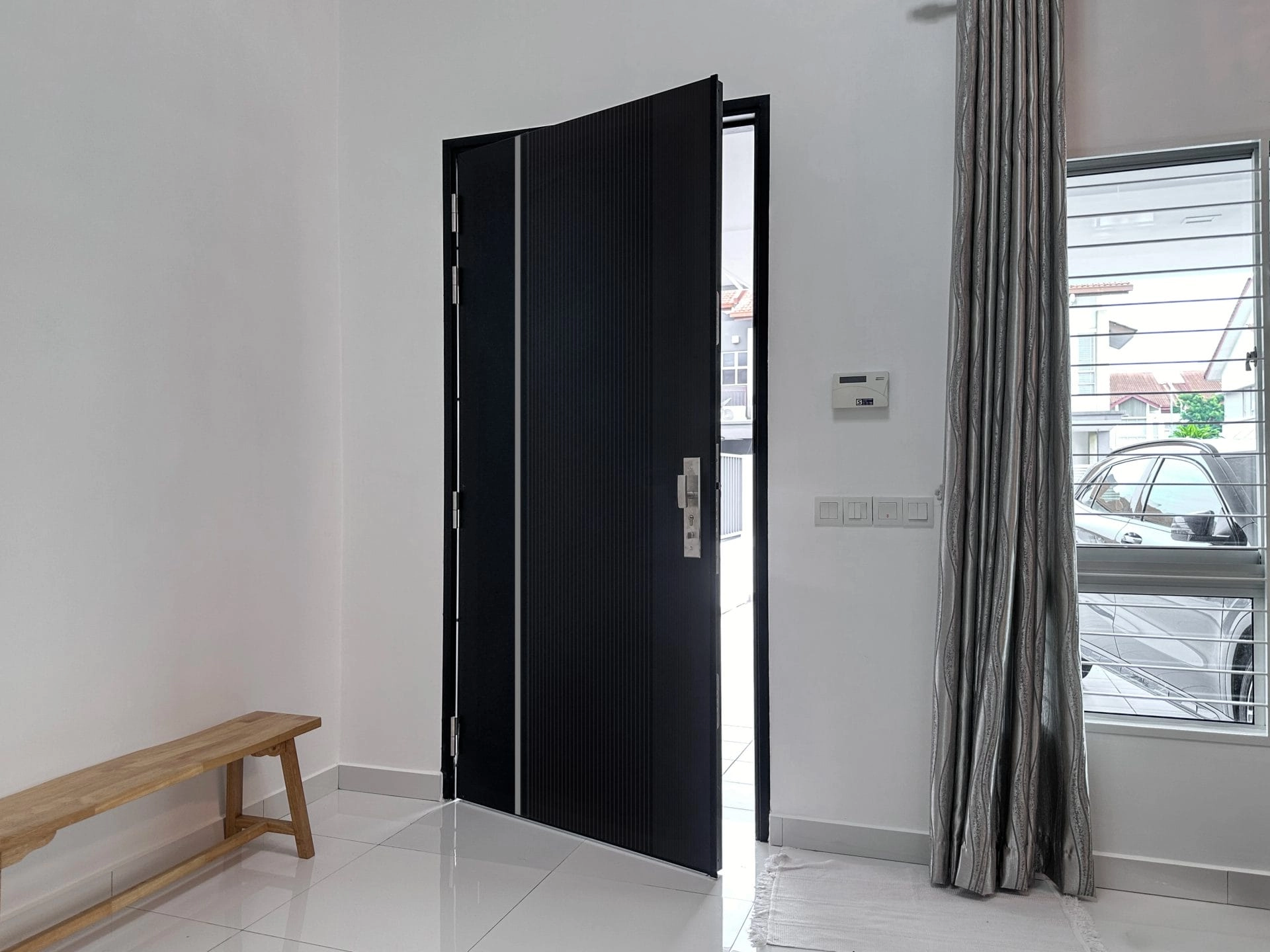 Security door Malaysia Aluminum door Luxury security door Delux security door price Aluminium security door Alutechdoor Security door design for home Best safety door Best security door malaysia Modern security door Security door design Double Door LN102