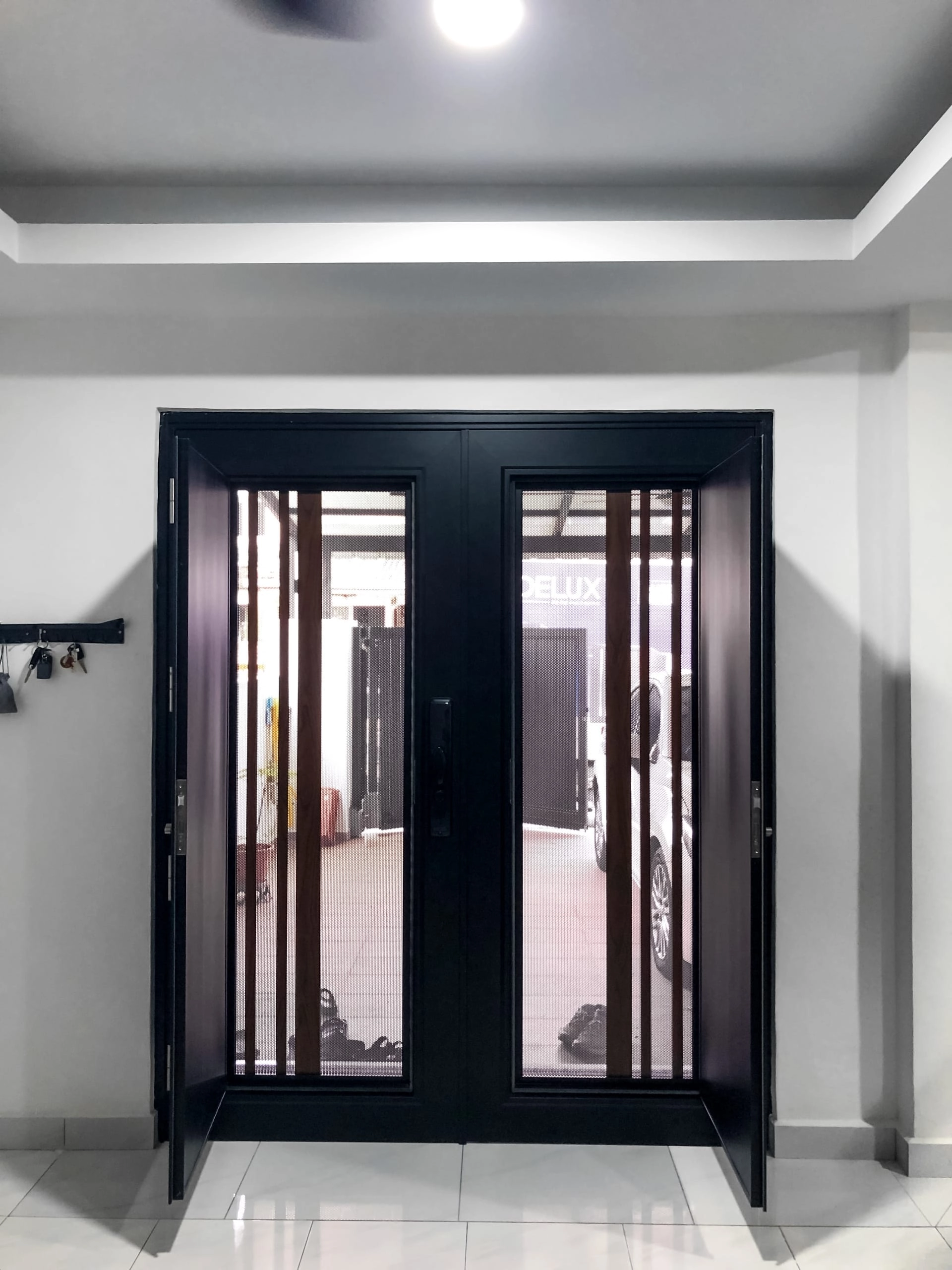 Security door Malaysia Aluminum door Luxury security door Delux security door price Aluminium security door Alutechdoor Security door design for home Best safety door Best security door malaysia Modern security door Security door design Safety door Malaysia Premium security door dt611