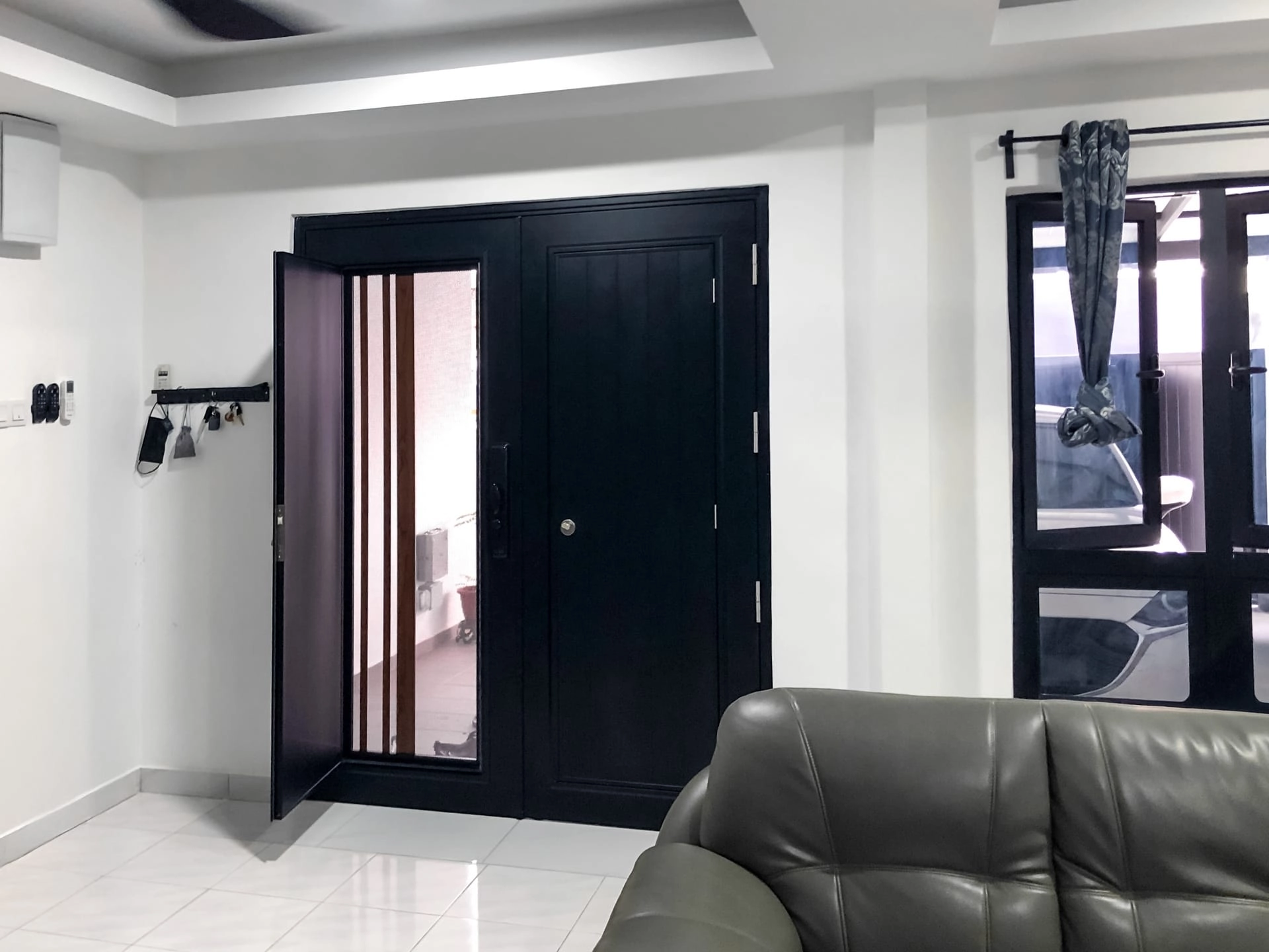 Security door Malaysia Aluminum door Luxury security door Delux security door price Aluminium security door Alutechdoor Security door design for home Best safety door Best security door malaysia Modern security door Security door design Safety door Malaysia Premium security door dt611