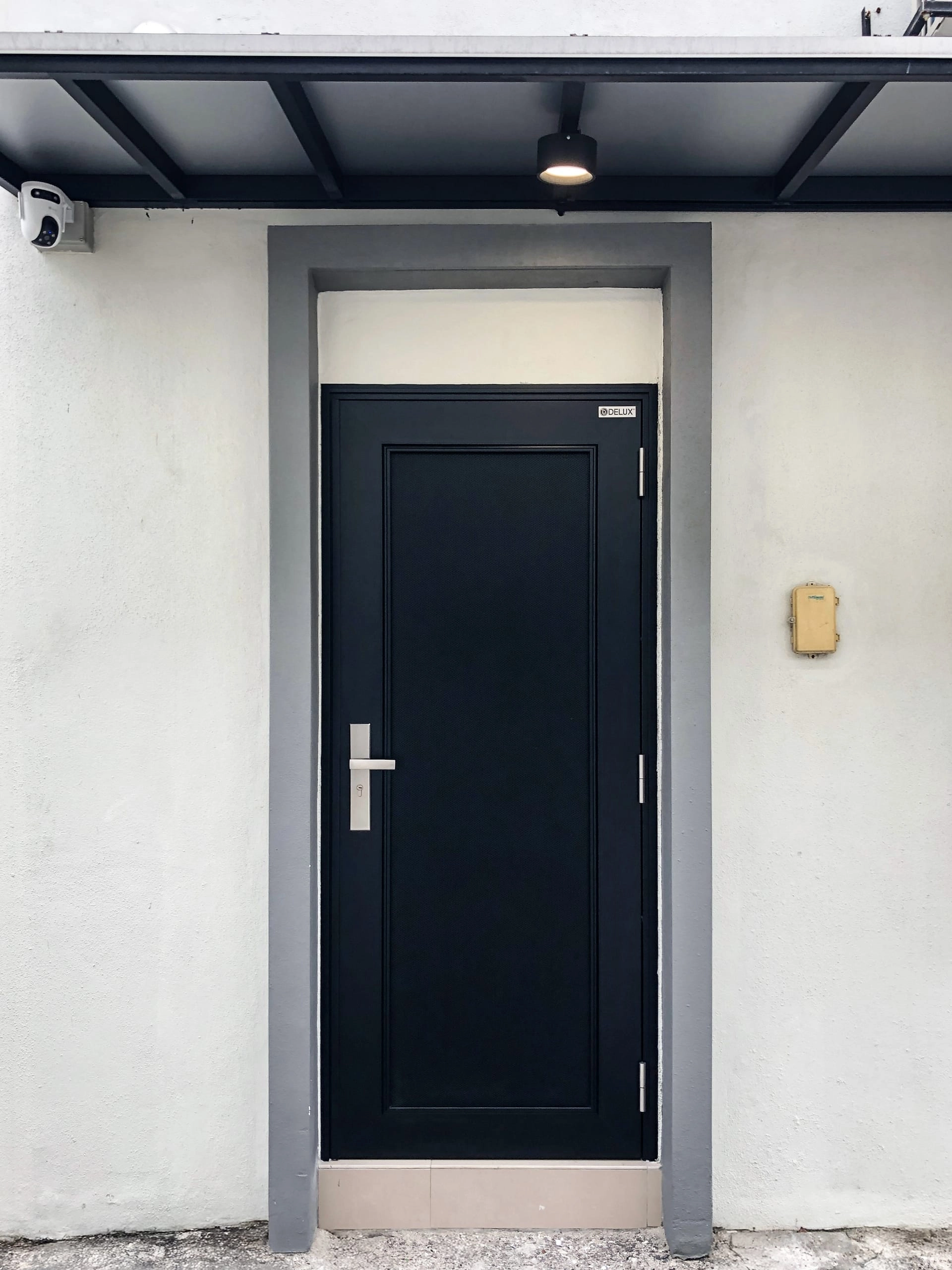 Security door Malaysia Aluminum door Luxury security door Delux security door price Aluminium security door Alutechdoor Security door design for home Best safety door Best security door malaysia Modern security door Security door design Safety door Malaysia Premium security door dt901