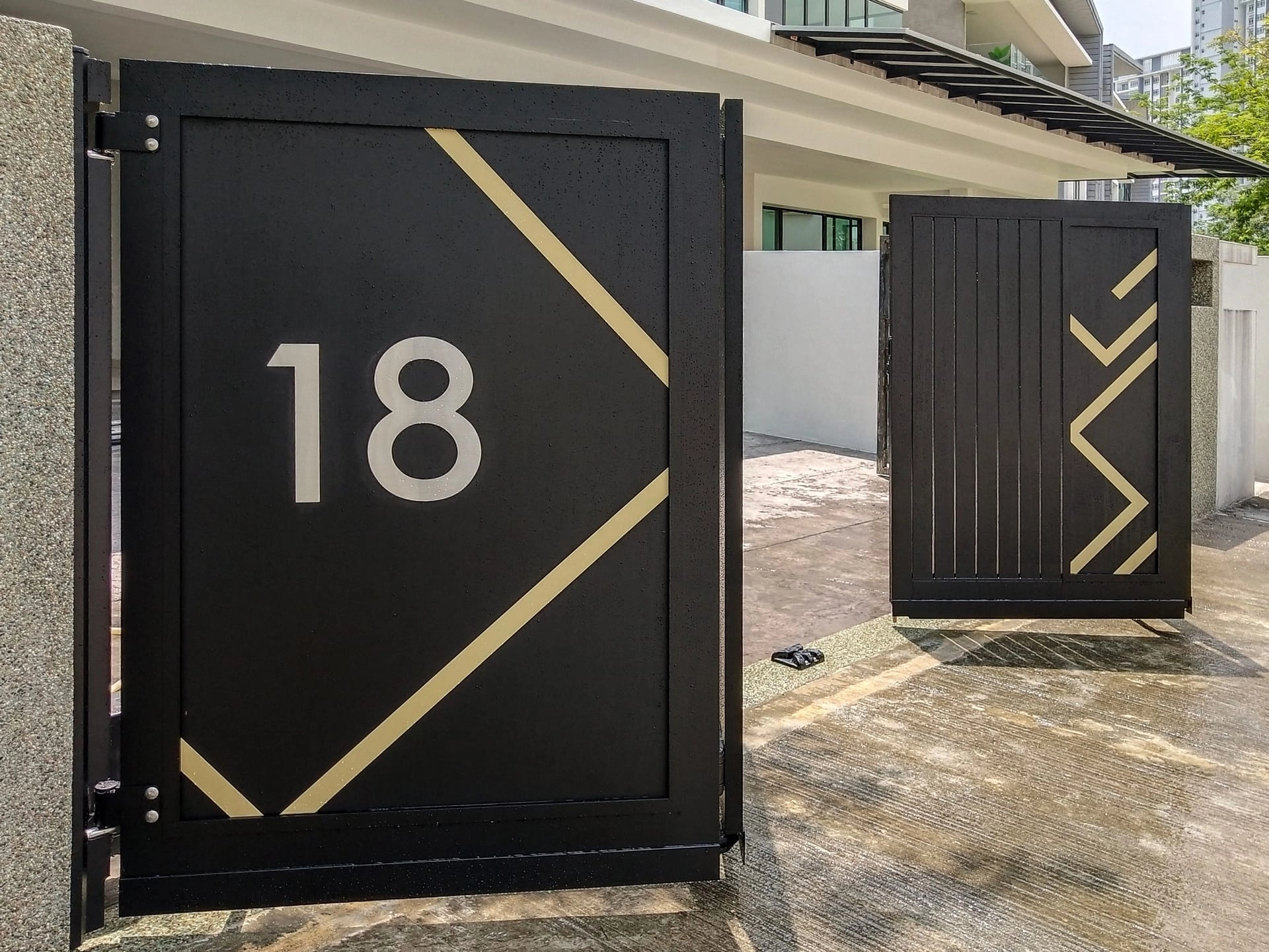 Trackless folding gate Trackless autogate Folding gate Malaysia Aluminium gate Malaysia Delux autogate Unigate Autogate Malaysia Unigate Malaysia Trackless gate Malaysia Aluminium gate supplier Malaysia Aluminium auto gate Autogate price Autogate system price Trackless autogate malaysia price Autogate malaysia price Aluminium gate suppliers earth 2