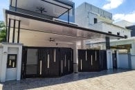 Trackless folding gate Trackless autogate Folding gate Malaysia Aluminium gate Malaysia Delux autogate Unigate Autogate Malaysia Unigate Malaysia Trackless gate Malaysia Aluminium gate supplier Malaysia Aluminium auto gate Autogate price Autogate system price Trackless autogate malaysia price Autogate malaysia price Aluminium gate suppliers classline 301