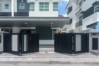 Trackless folding gate Trackless autogate Folding gate Malaysia Aluminium gate Malaysia Delux autogate Unigate Autogate Malaysia Unigate Malaysia Trackless gate Malaysia Aluminium gate supplier Malaysia Aluminium auto gate Autogate price Autogate system price Trackless autogate malaysia price Autogate malaysia price Aluminium gate suppliers inline 3