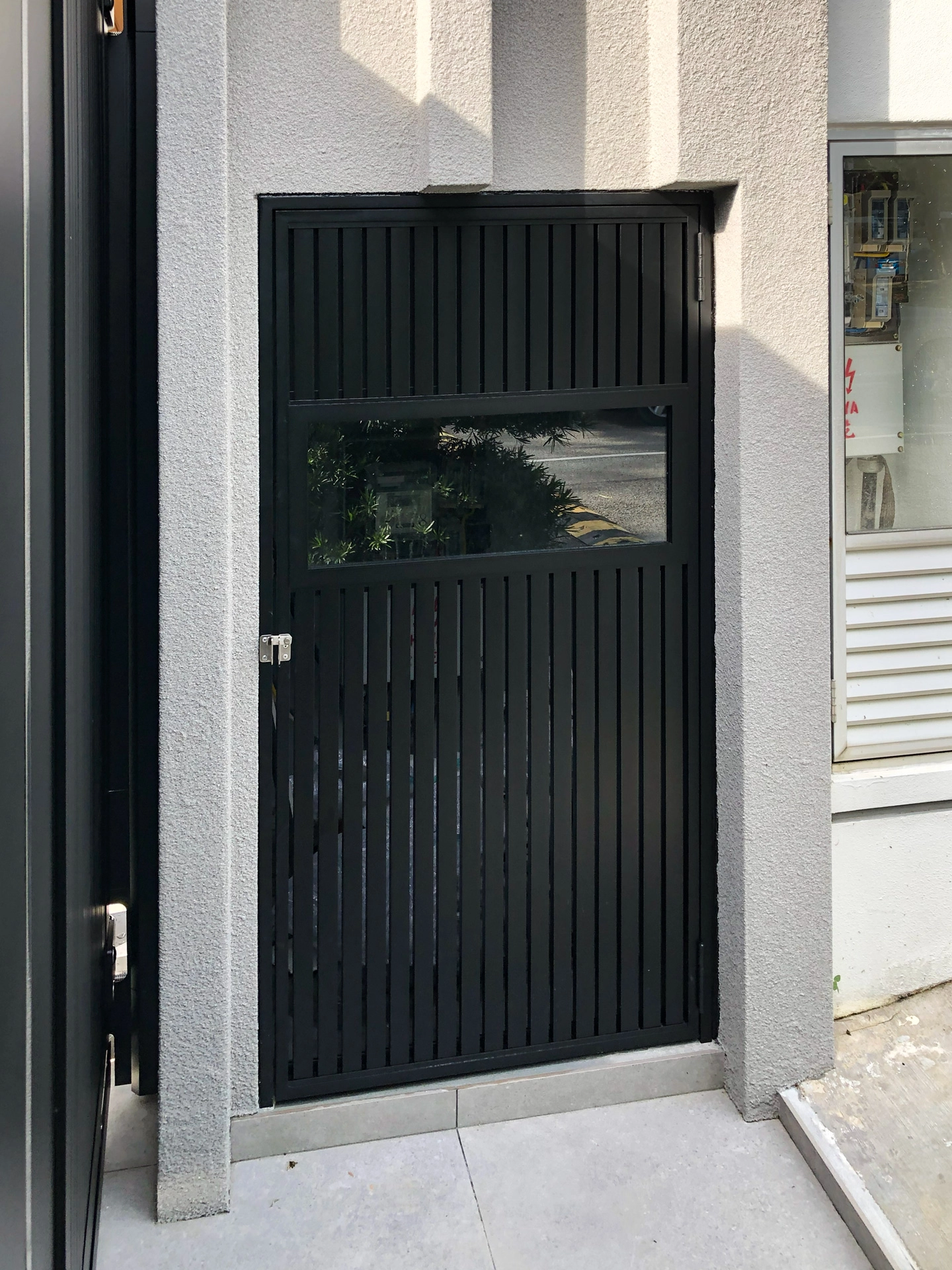 UniGate-Pro_Grono_22ft7in-x-7ft_Seremban-(8) Trackless folding gate Trackless autogate Folding gate Malaysia Aluminium gate Malaysia Delux autogate Unigate Autogate Malaysia Unigate Malaysia Trackless gate Malaysia Aluminium gate supplier Malaysia Aluminium auto gate Autogate price Autogate system price Trackless autogate malaysia price Autogate malaysia price Aluminium gate suppliers LINO GN303