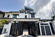 IMG_2924 Trackless folding gate Trackless autogate Folding gate Malaysia Aluminium gate Malaysia Delux autogate Unigate Autogate Malaysia Unigate Malaysia Trackless gate Malaysia Aluminium gate supplier Malaysia Aluminium auto gate Autogate price Autogate system price Trackless autogate malaysia price Autogate malaysia price Aluminium gate suppliers