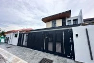 Trackless folding gate Trackless autogate Folding gate Malaysia Aluminium gate Malaysia Delux autogate Unigate Autogate Malaysia Unigate Malaysia Trackless gate Malaysia Aluminium gate supplier Malaysia Aluminium auto gate Autogate price Autogate system price Trackless autogate malaysia price Autogate malaysia price Aluminium gate suppliers