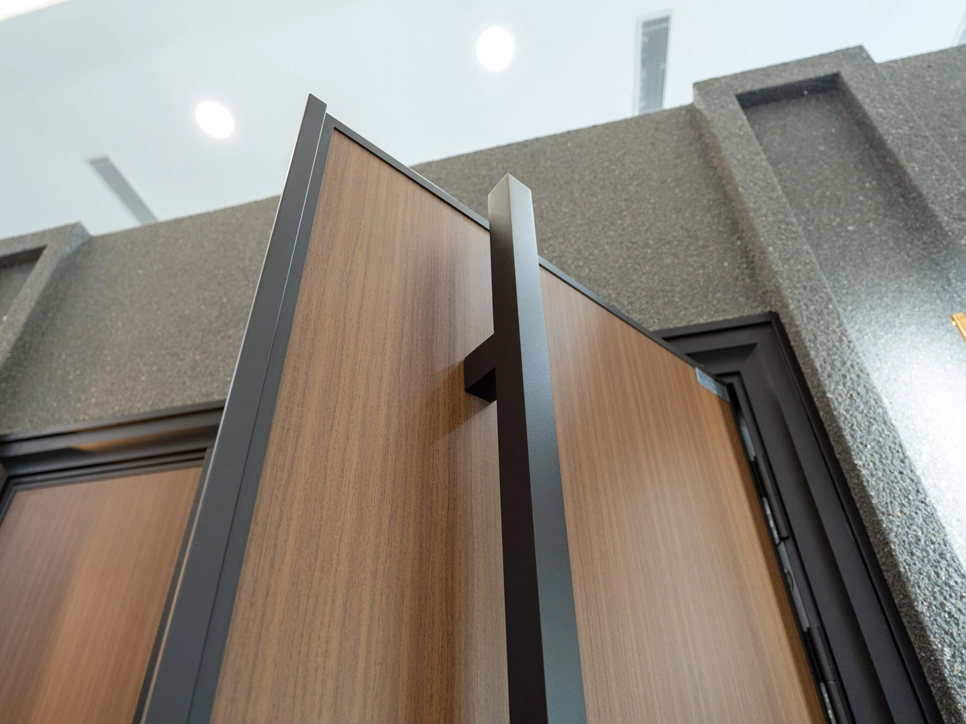 DT806 (4) Trackless folding gate Trackless autogate Folding gate Malaysia Aluminium gate Malaysia Delux autogate Unigate Autogate Malaysia Unigate Malaysia Trackless gate Malaysia Aluminium gate supplier Malaysia Aluminium auto gate Autogate price Autogate system price Trackless autogate malaysia price Autogate malaysia price Aluminium gate suppliers